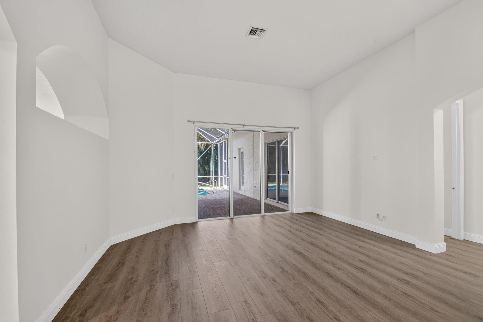 WHITEHORSE ESTATES - Residential