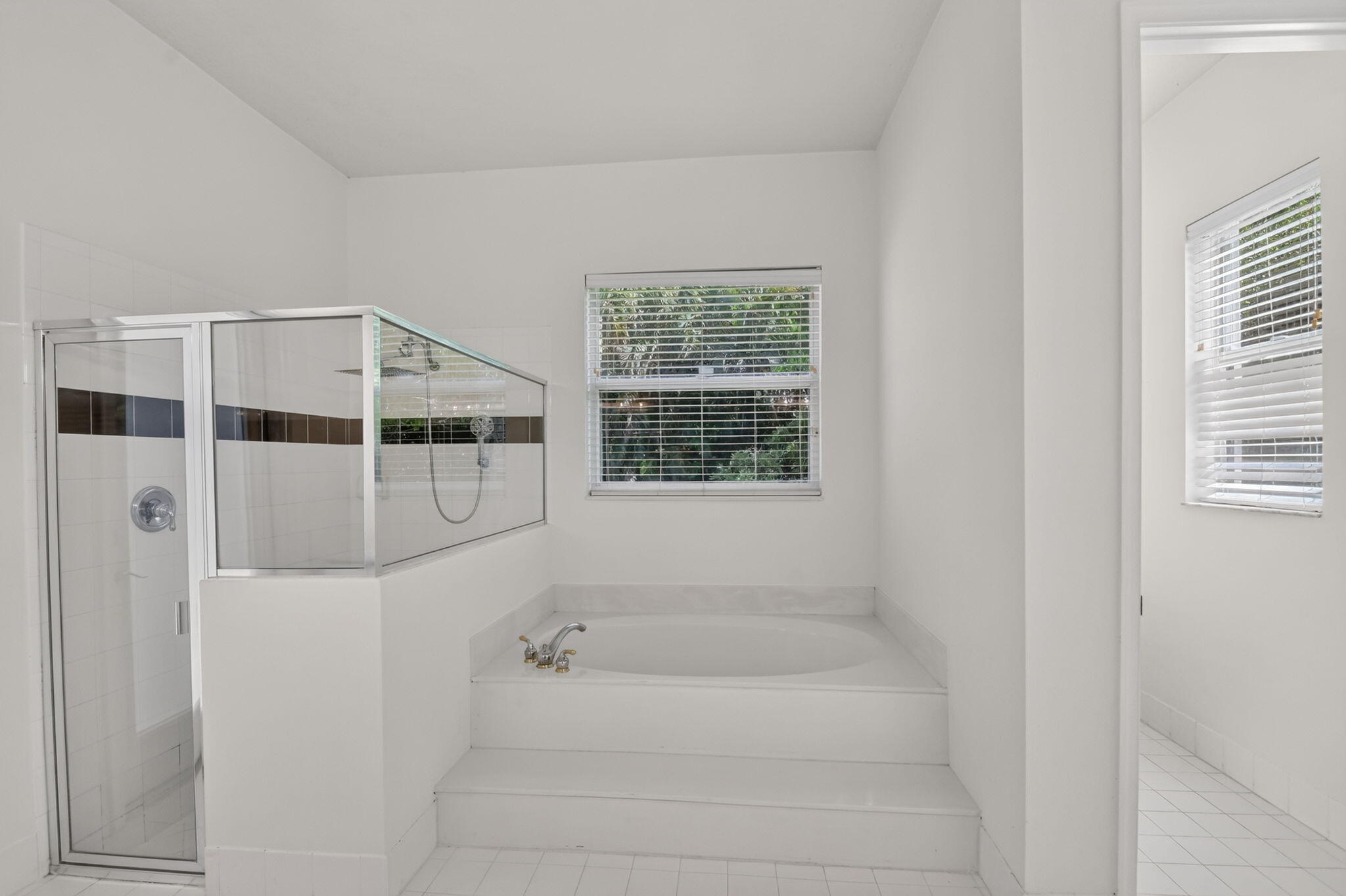WHITEHORSE ESTATES - Residential