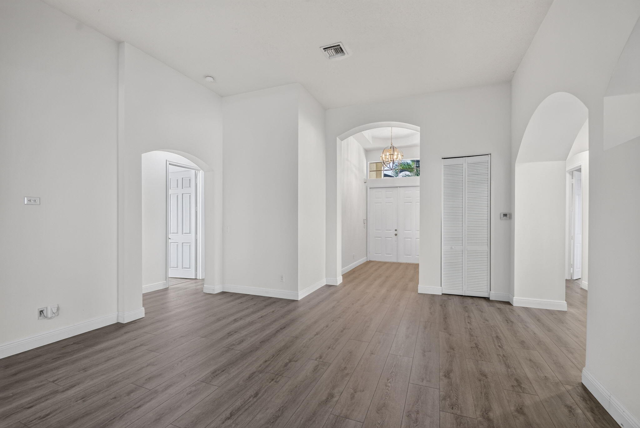 WHITEHORSE ESTATES - Residential