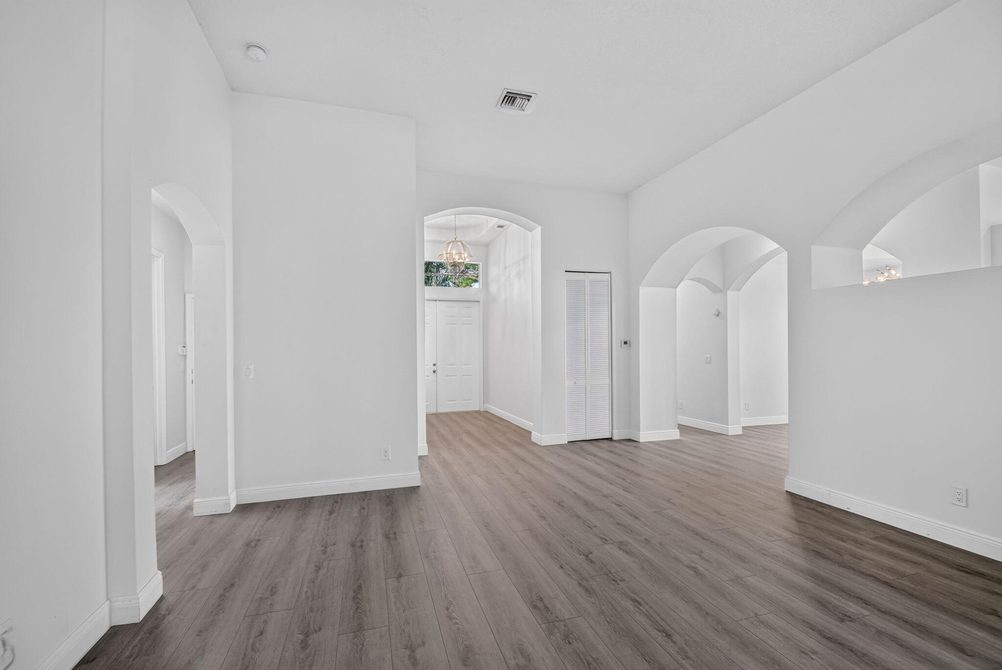 WHITEHORSE ESTATES - Residential