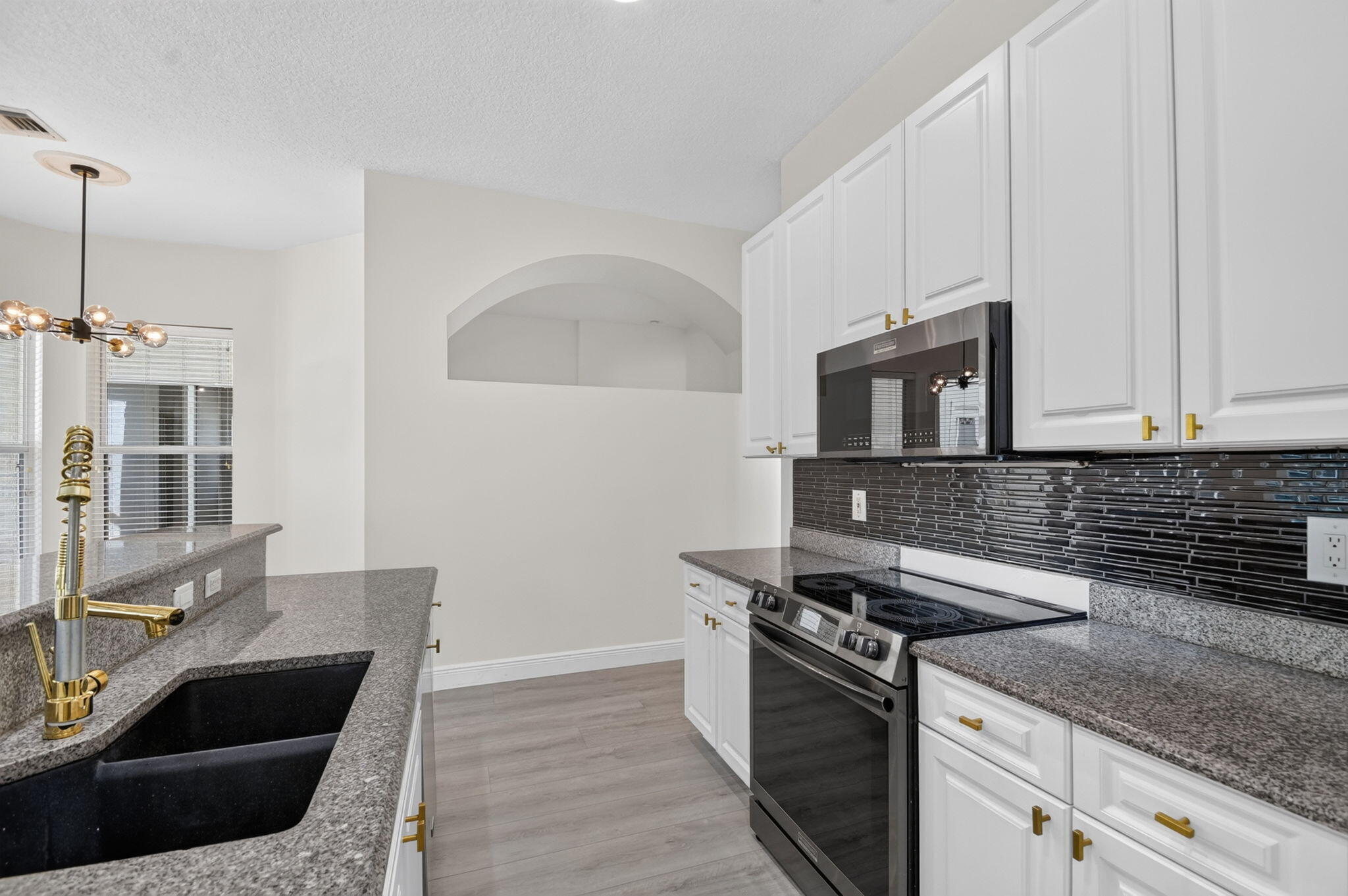 WHITEHORSE ESTATES - Residential