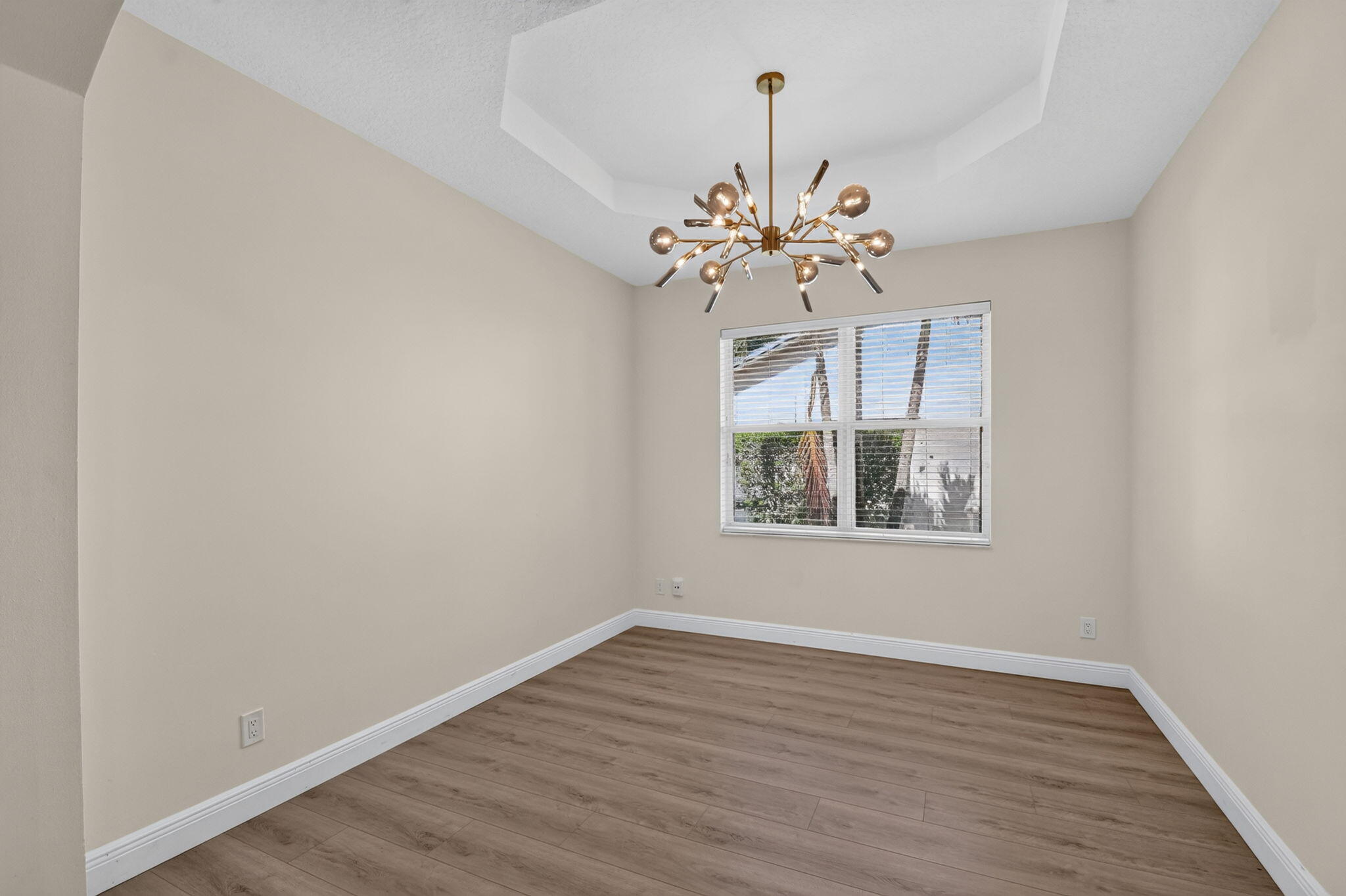 WHITEHORSE ESTATES - Residential