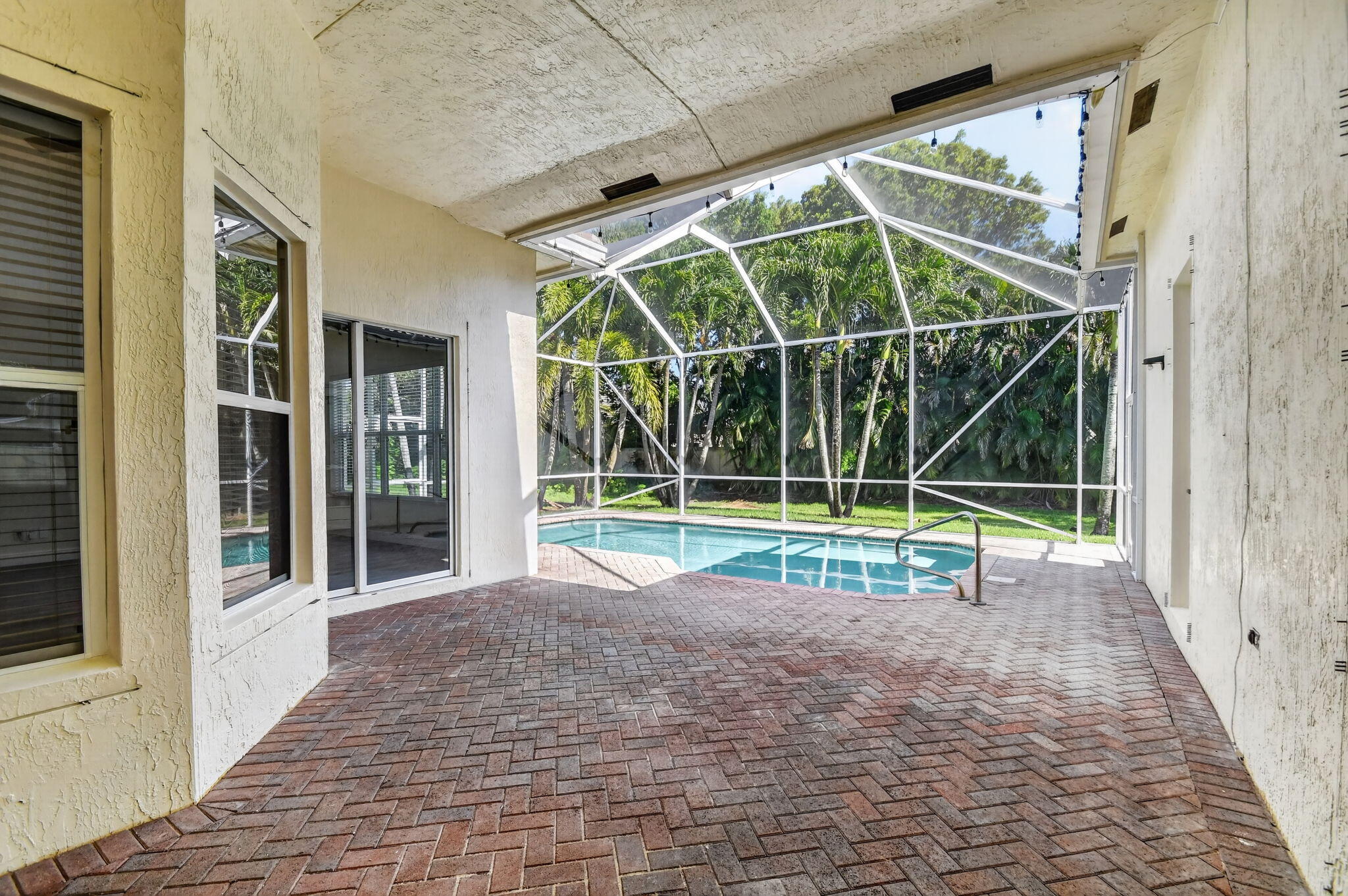 WHITEHORSE ESTATES - Residential