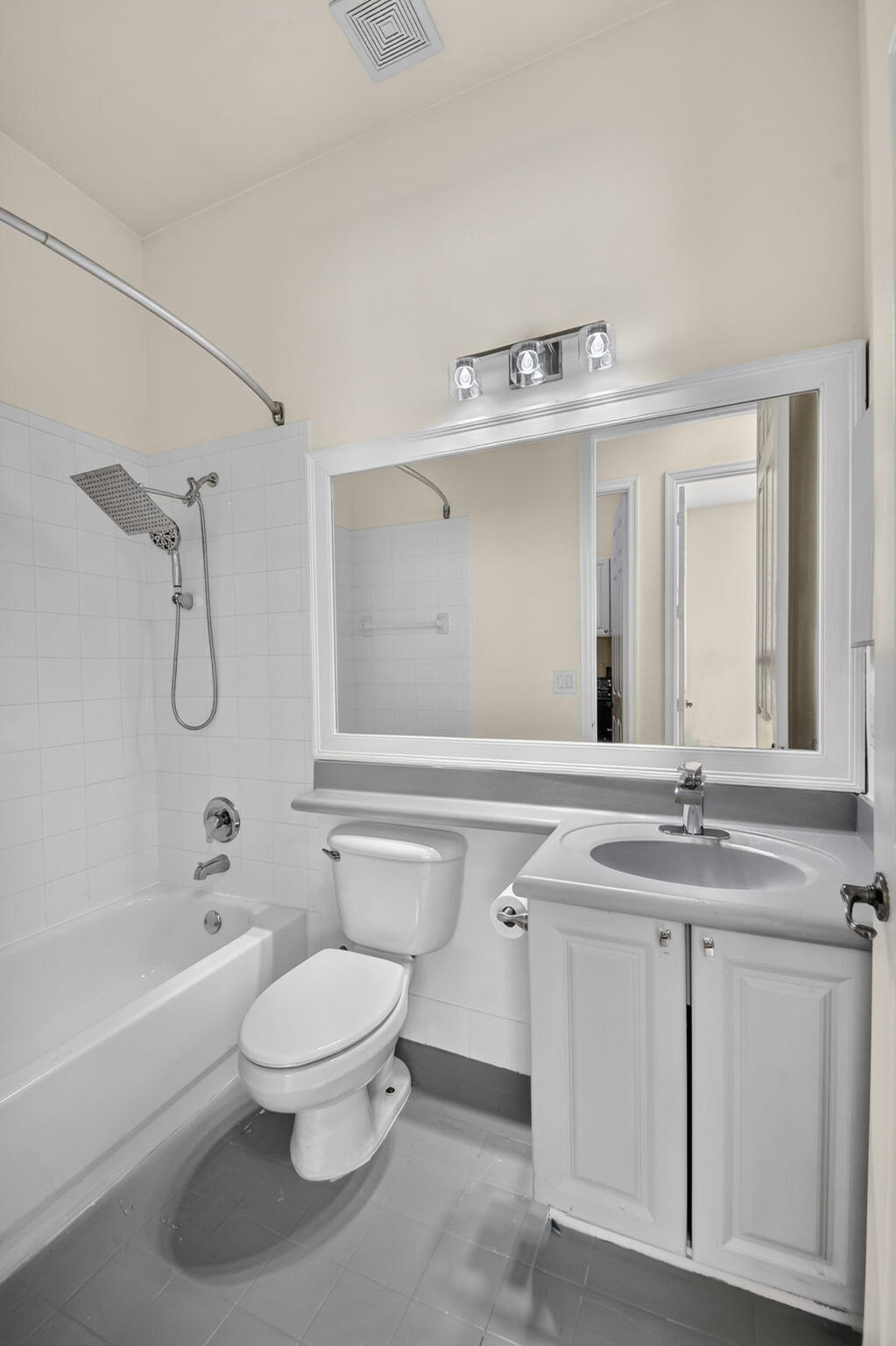 WHITEHORSE ESTATES - Residential