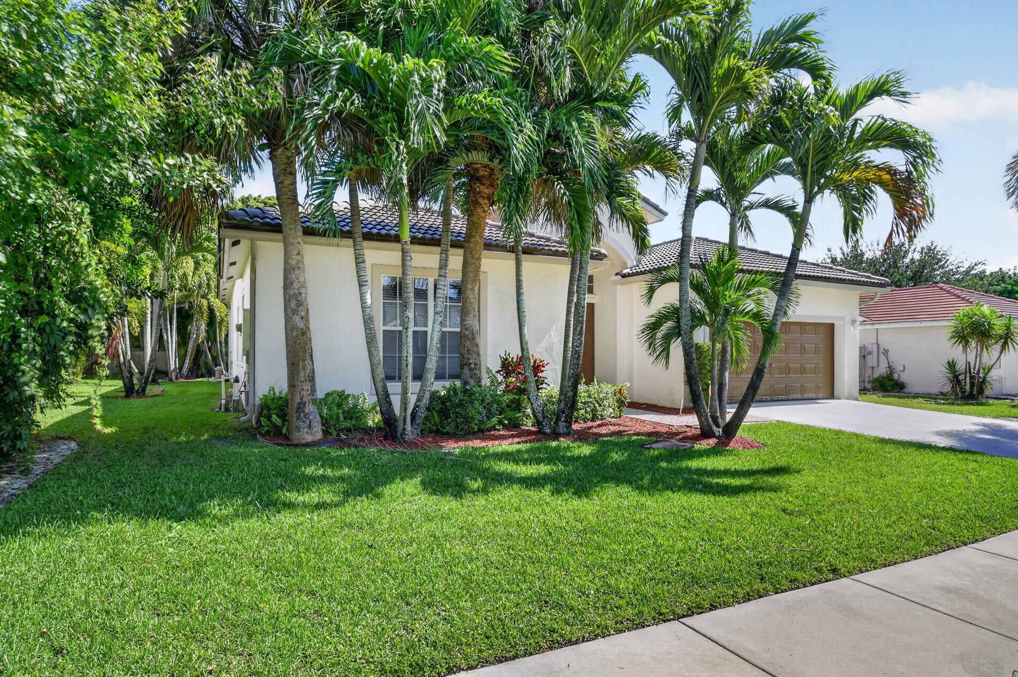 WHITEHORSE ESTATES - Residential