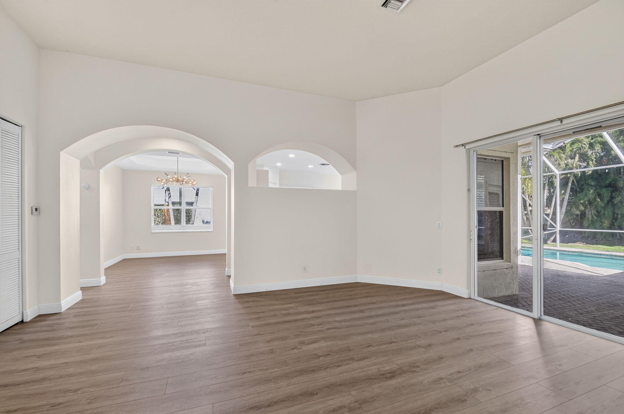 WHITEHORSE ESTATES - Residential