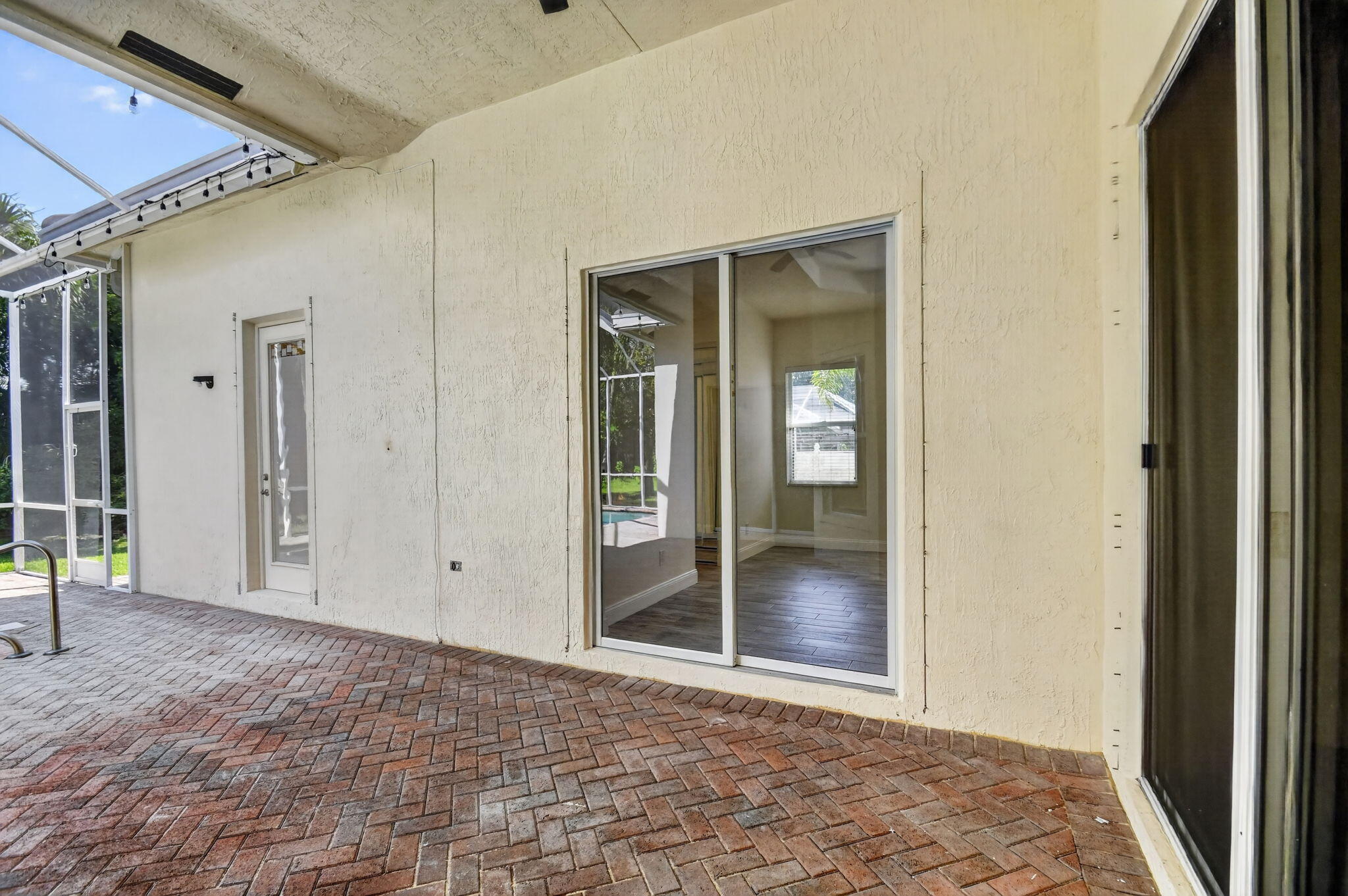 WHITEHORSE ESTATES - Residential