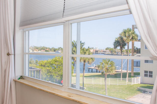 CROTON HARBOR CONDO - Residential Lease