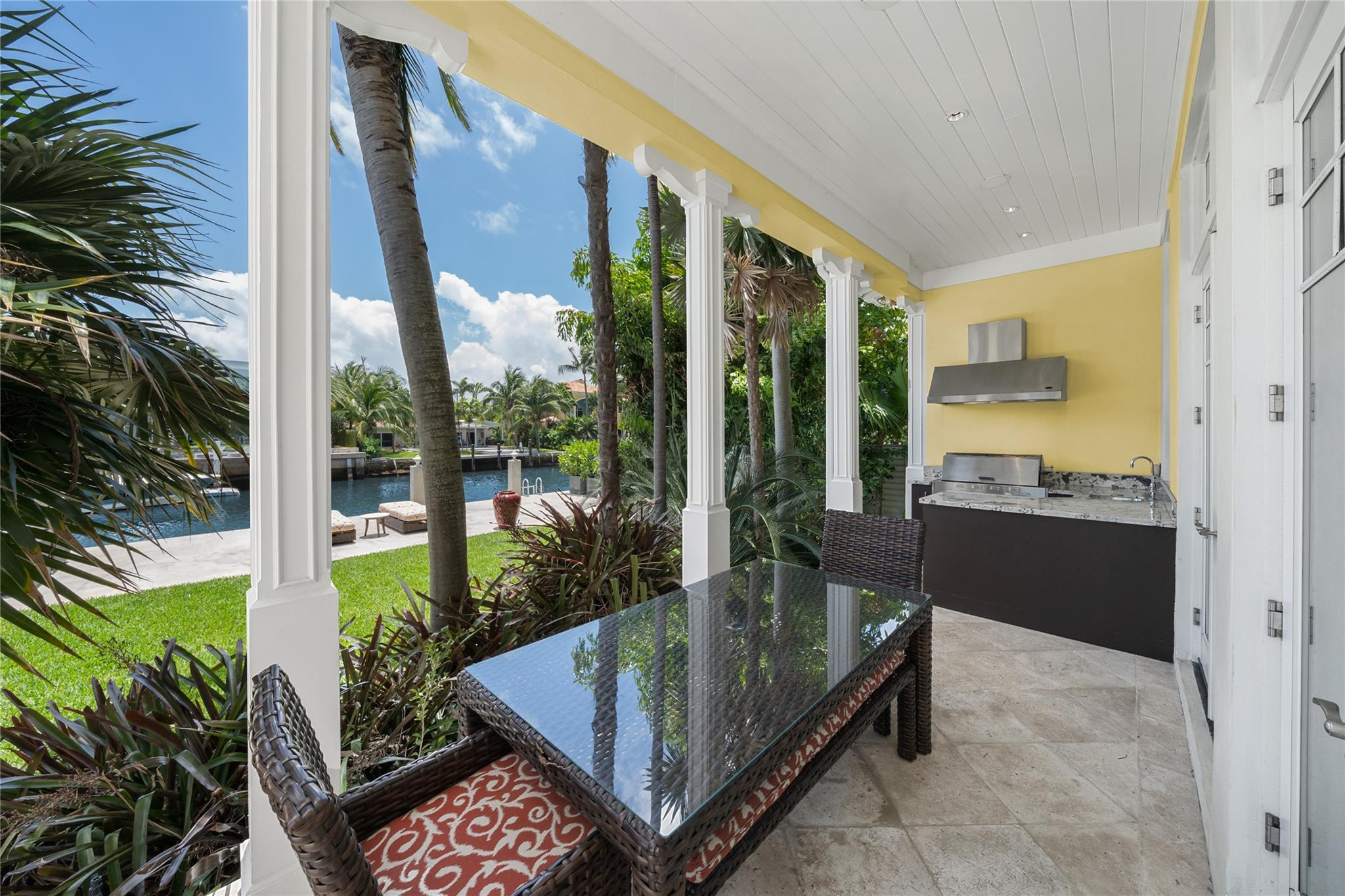 RIO VISTA ISLES - Residential