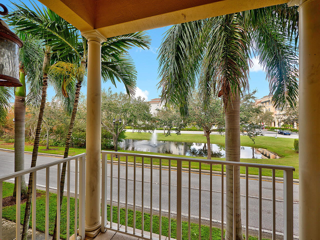 VISTABELLA AT RENAISSANCE COMMONS PUD - Residential Lease