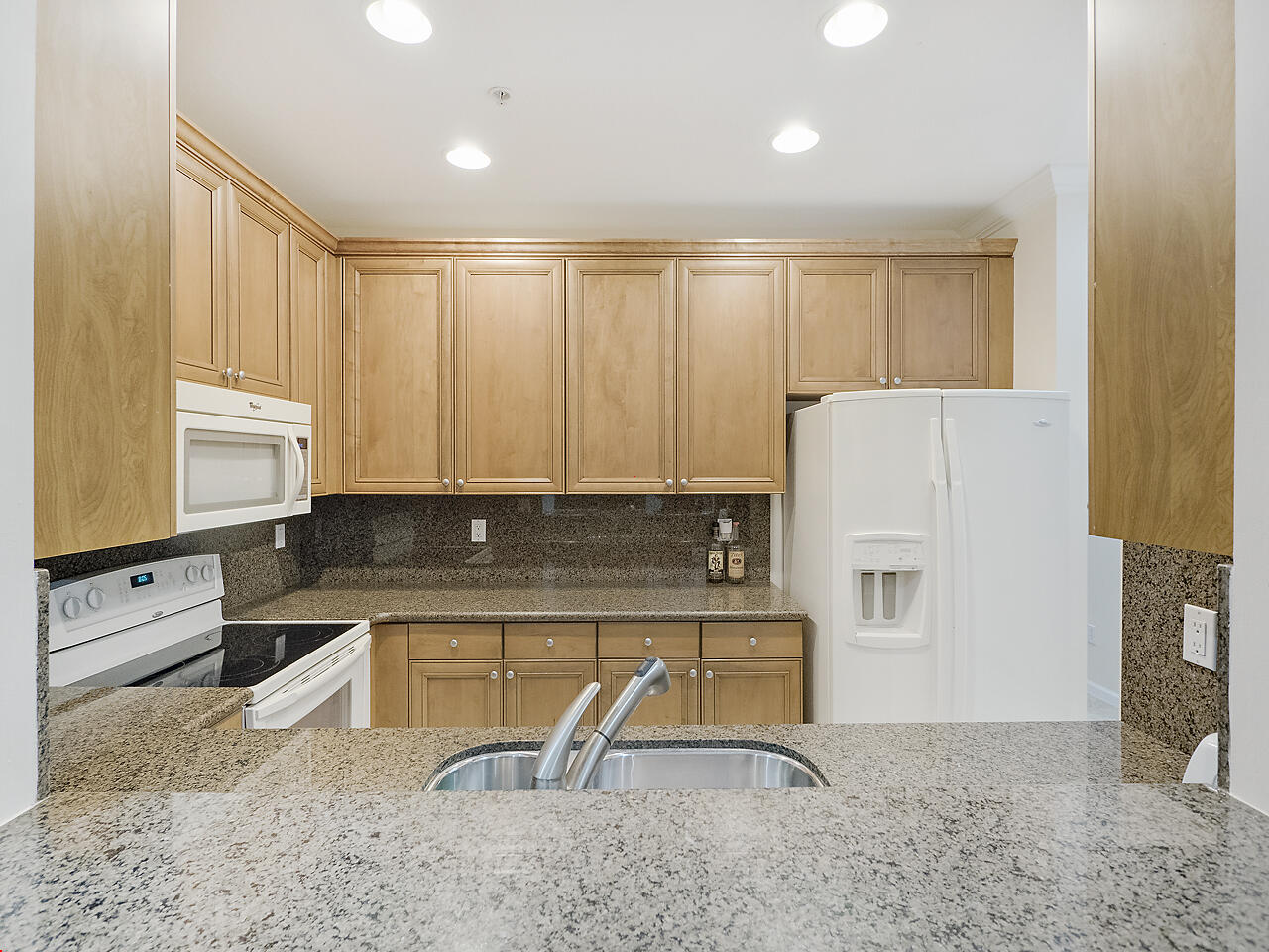 VISTABELLA AT RENAISSANCE COMMONS PUD - Residential Lease