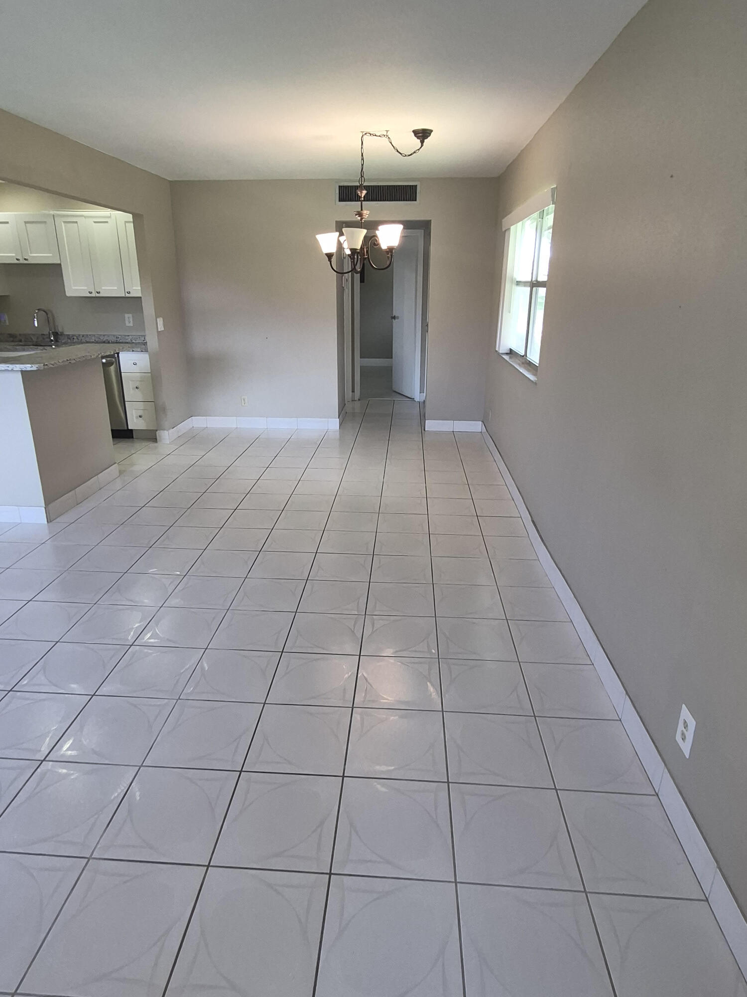 KINGS POINT SEVILLE CONDOS - Residential