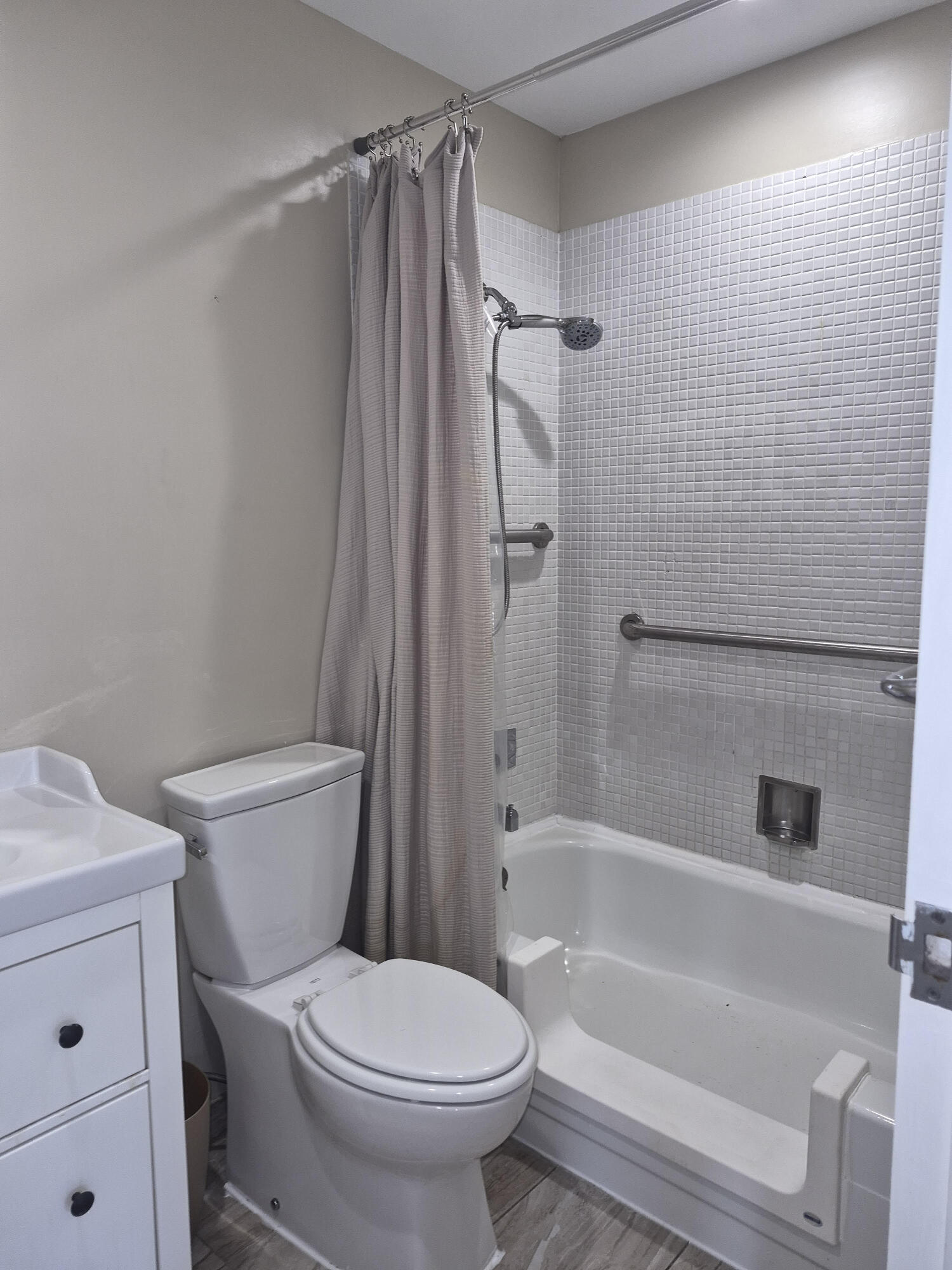 KINGS POINT SEVILLE CONDOS - Residential