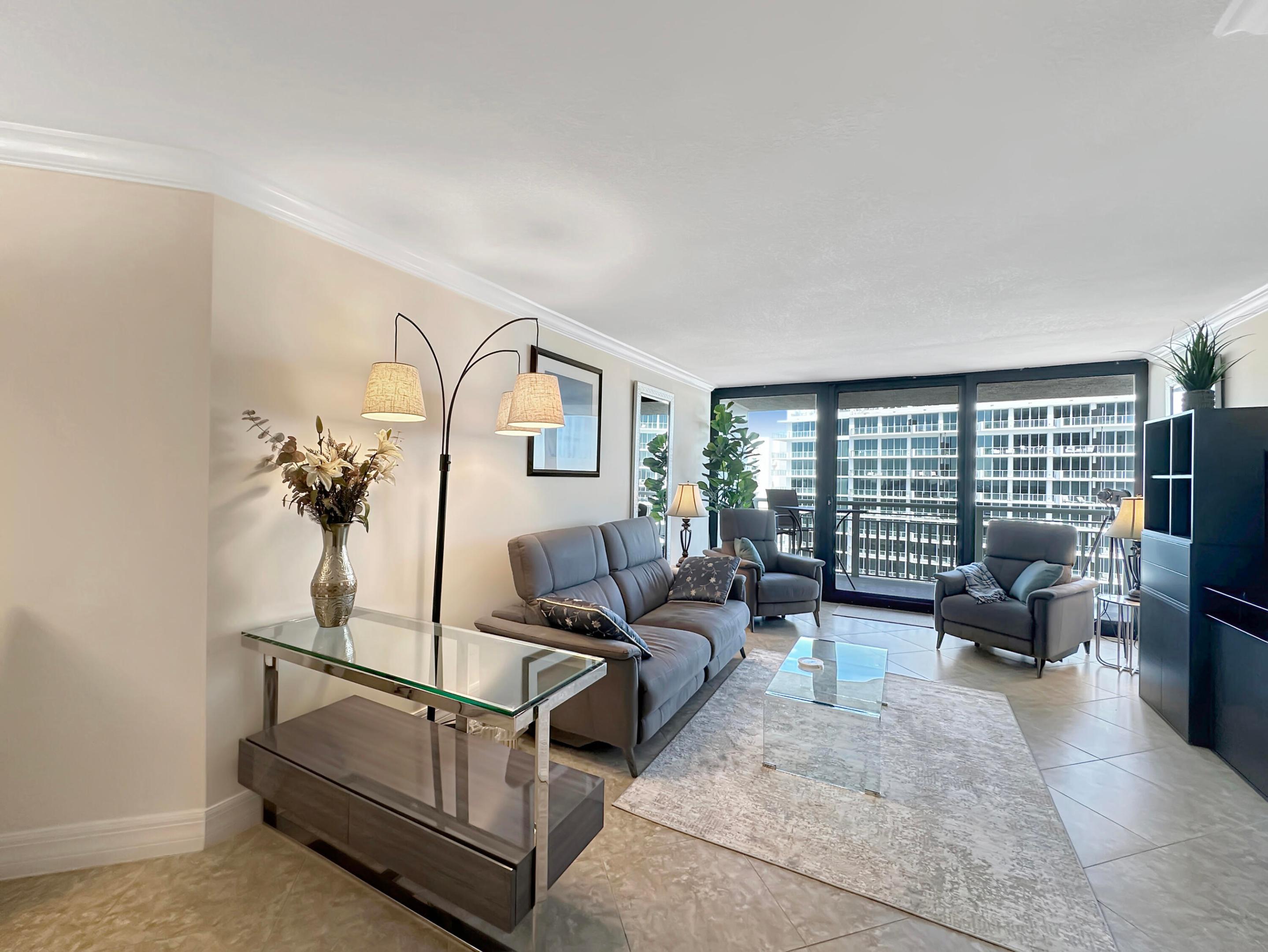 TIARA COND - Residential
