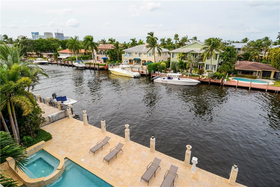 RIO VISTA ISLES - Residential