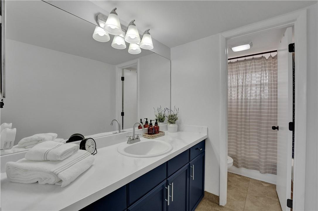 THE GREENS CONDO - Residential