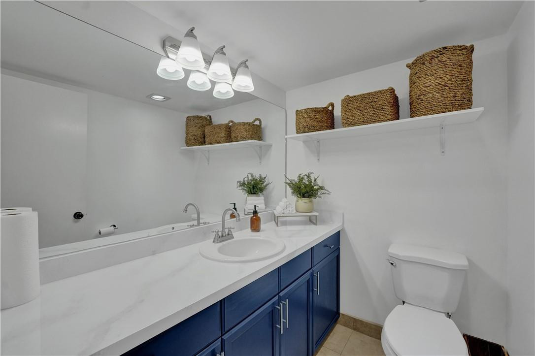 THE GREENS CONDO - Residential