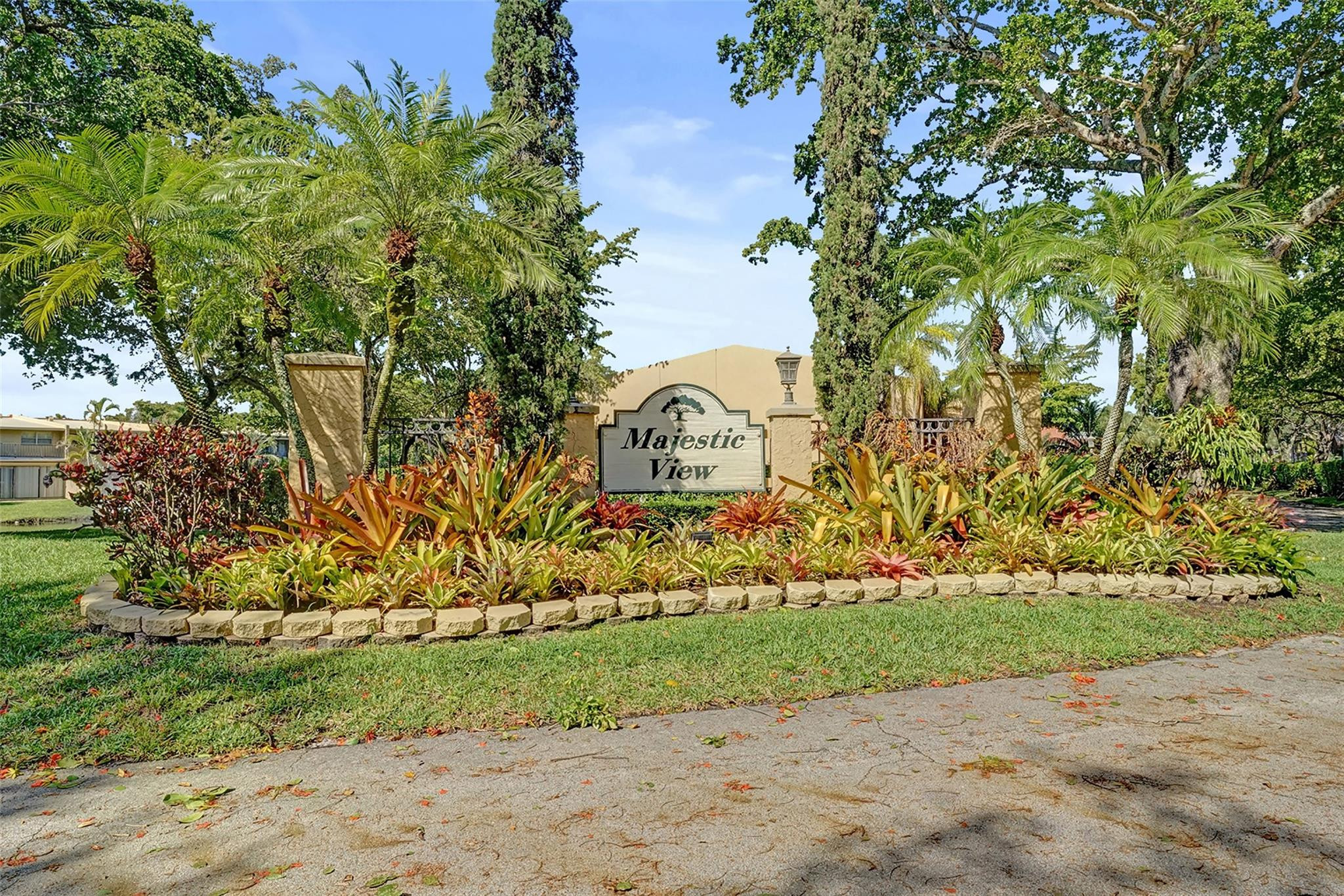 Majestic View - Residential
