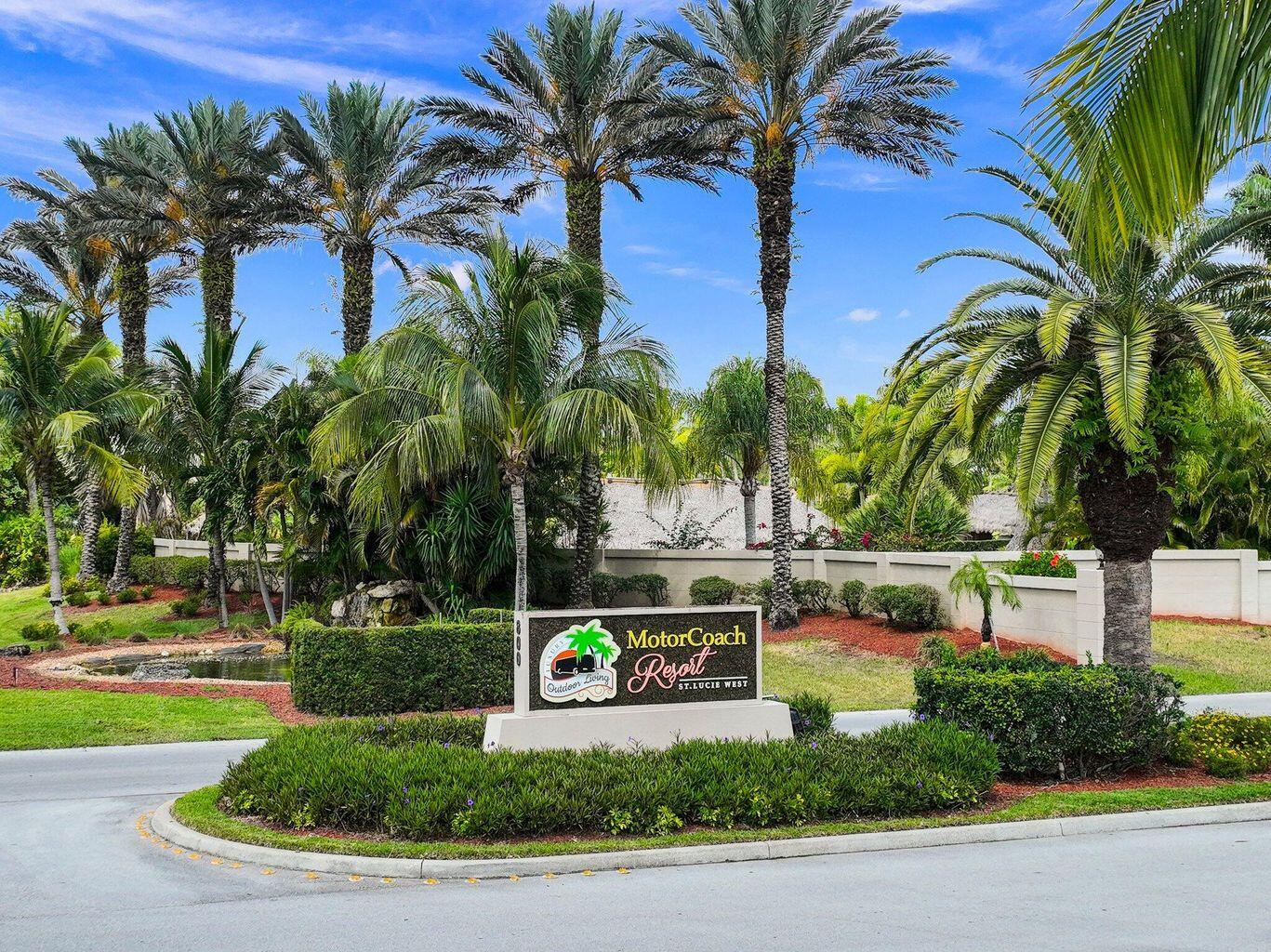 Beautiful five star Resort close to dining, shopping, entertainment , Mets Stadium. This lot is positioned on the golf course 18 hole par 3. with Tiki . Resort offers golf, pickle ball, shuffleboard, bocce ball , tennis , gym, darts, Social hour on Friday Nights.