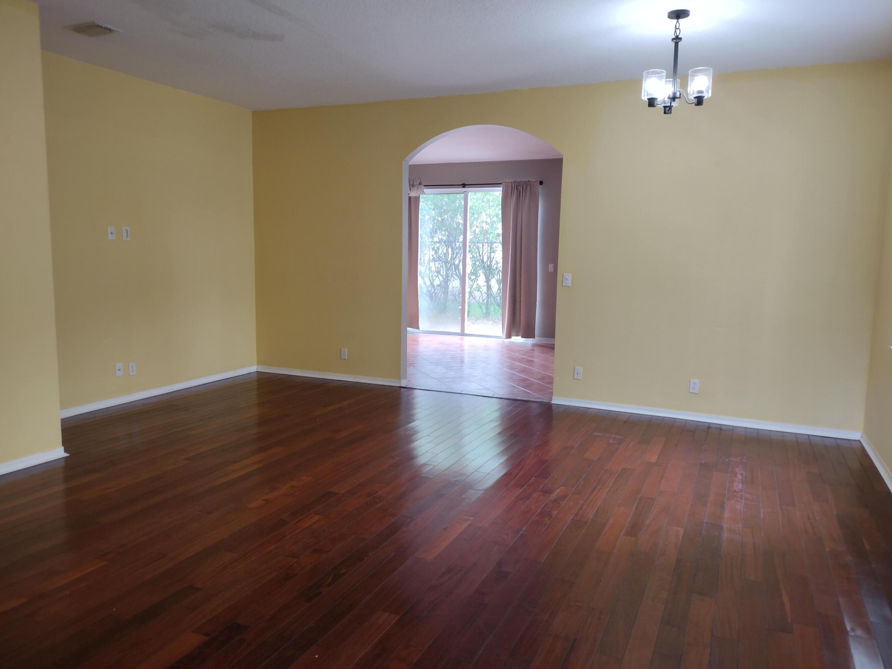WELLINGTON TR 42B - Residential