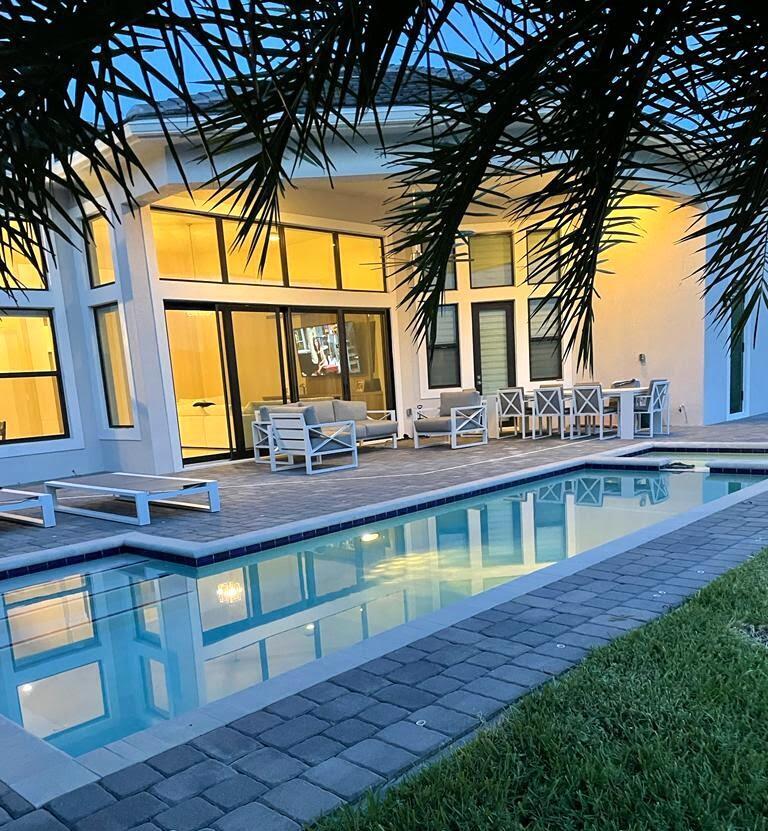 ROYAL PALM POLO PLAT - Residential Lease