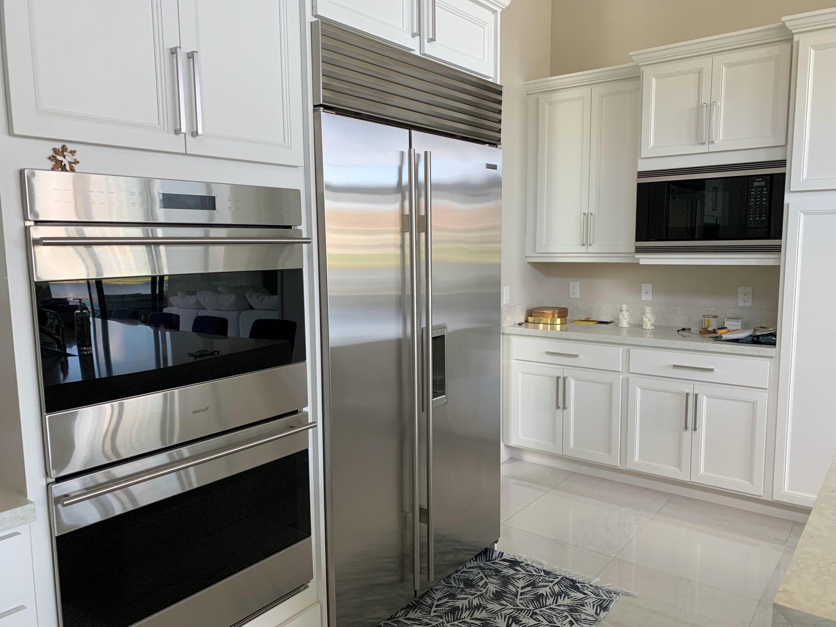 ROYAL PALM POLO PLAT - Residential Lease