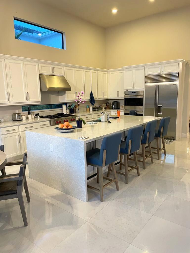 ROYAL PALM POLO PLAT - Residential Lease