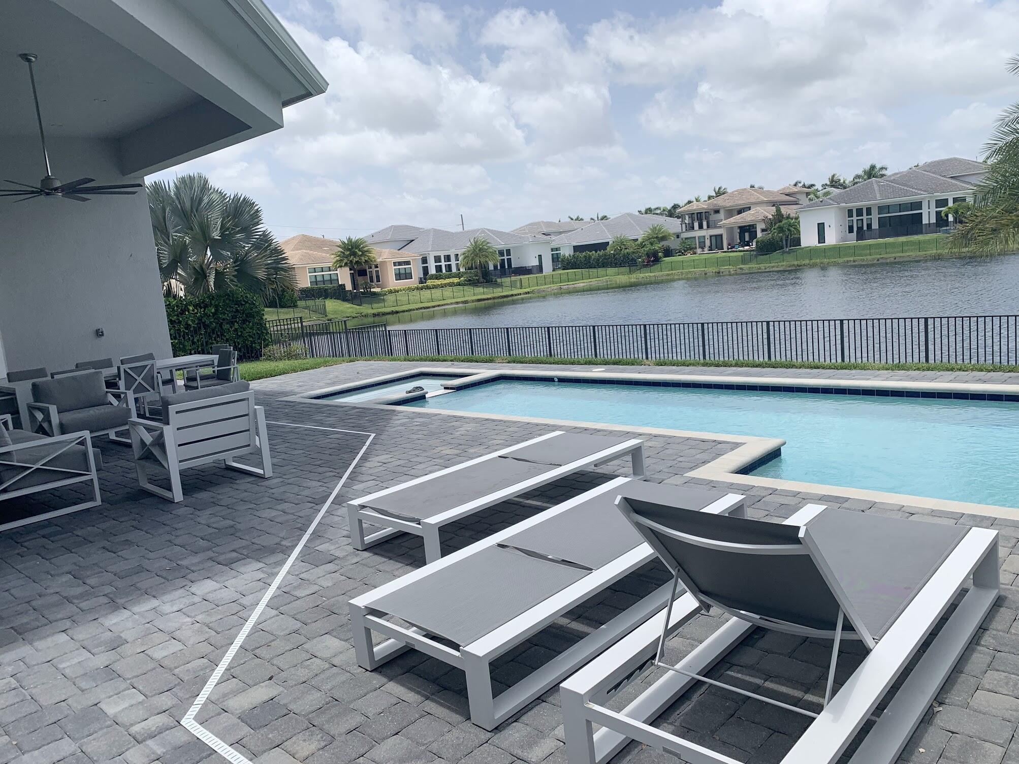 ROYAL PALM POLO PLAT - Residential Lease