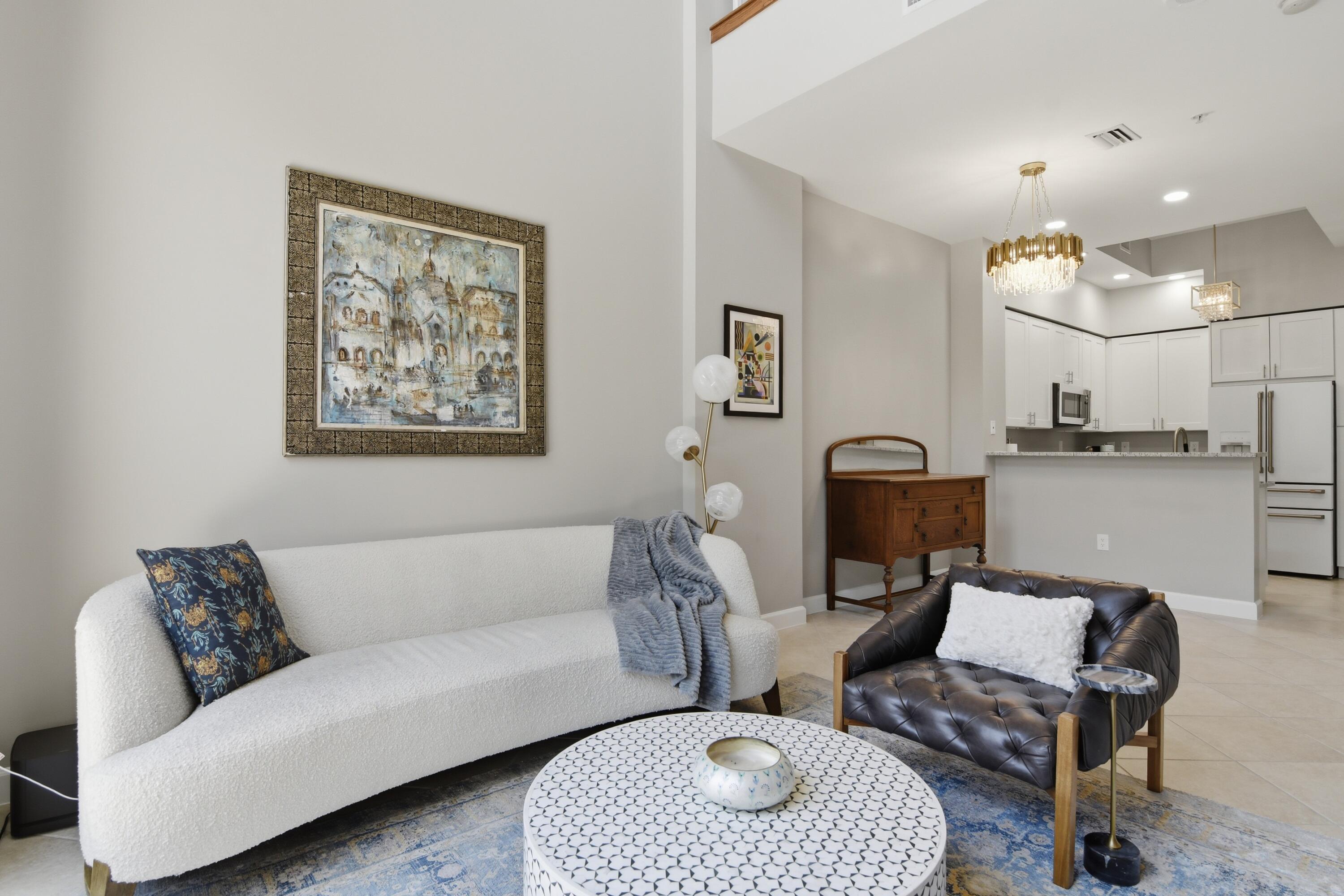 ONE CITY PLAZA CONDO - Residential