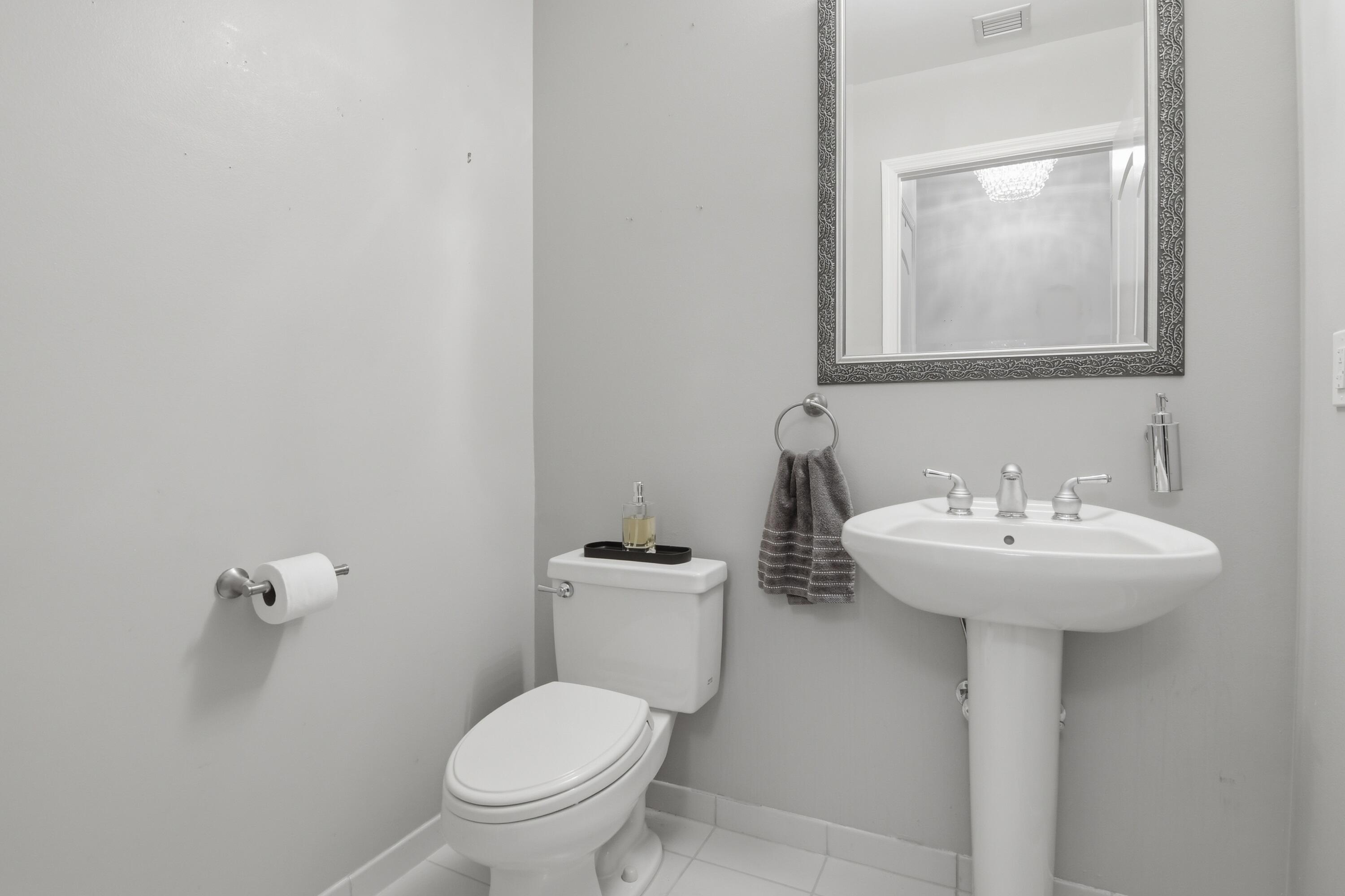 ONE CITY PLAZA CONDO - Residential
