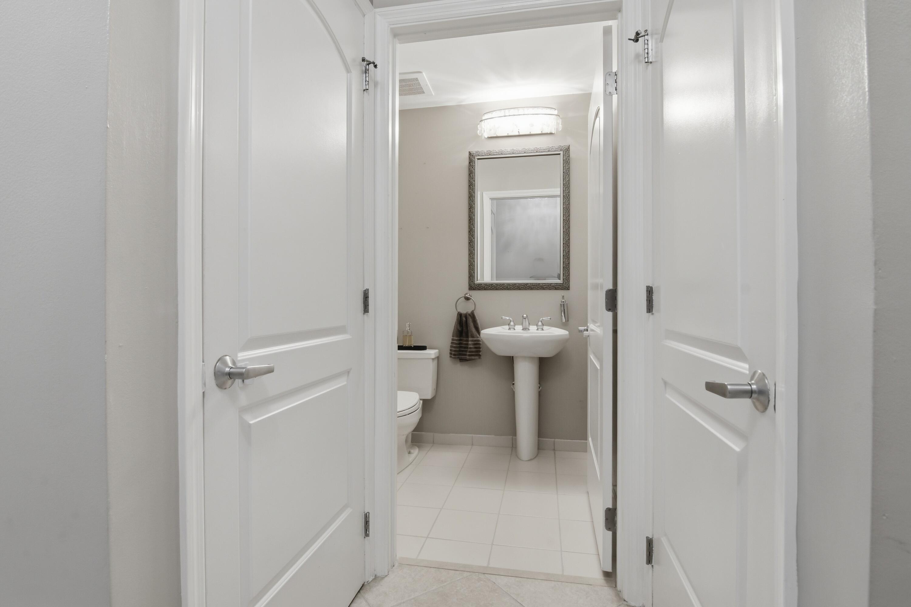 ONE CITY PLAZA CONDO - Residential