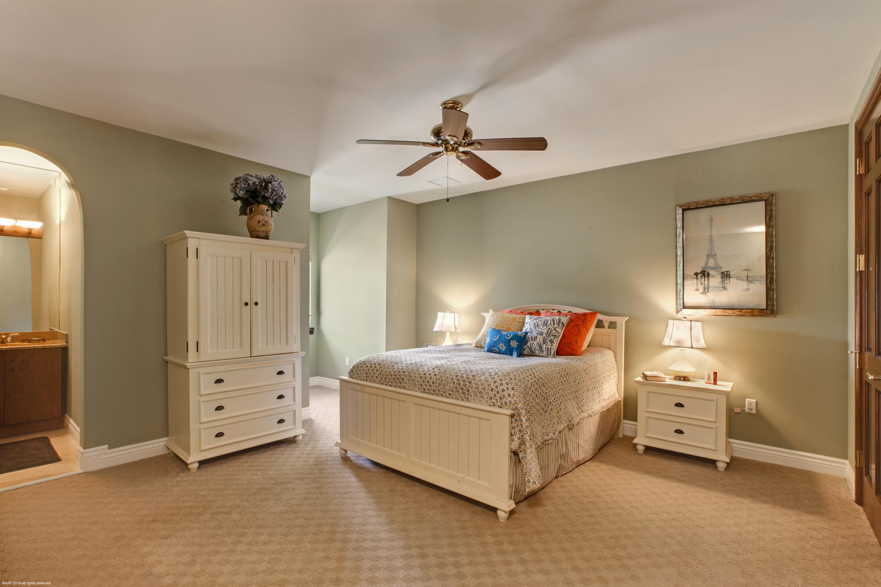 PALM BEACH POINT - Residential