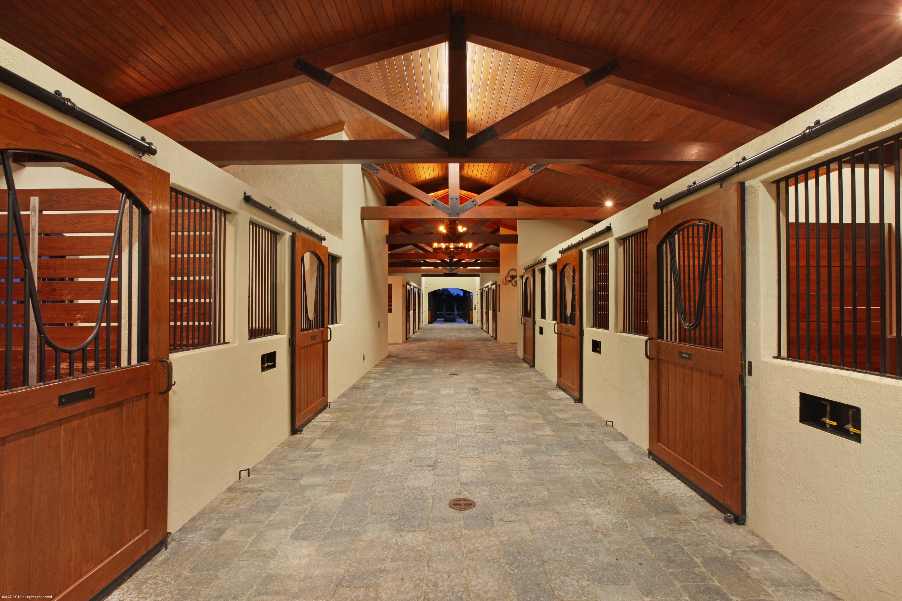 PALM BEACH POINT - Residential