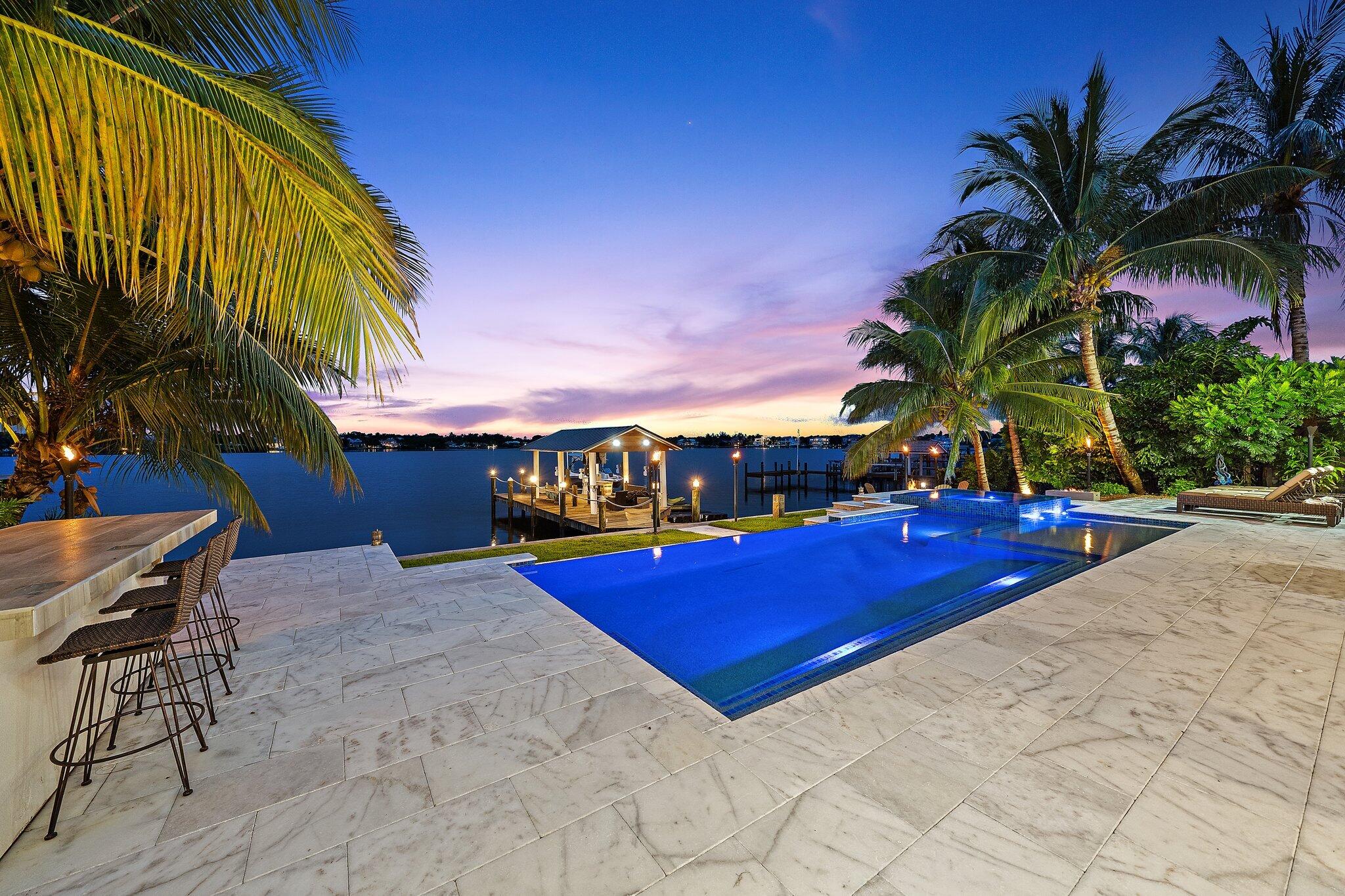 TEQUESTA COUNTRY CLUB - Residential