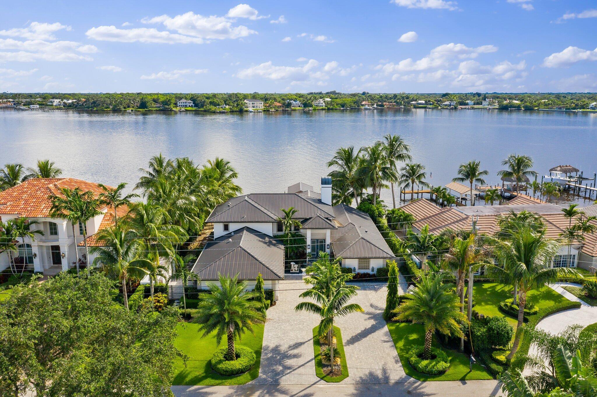 TEQUESTA COUNTRY CLUB - Residential
