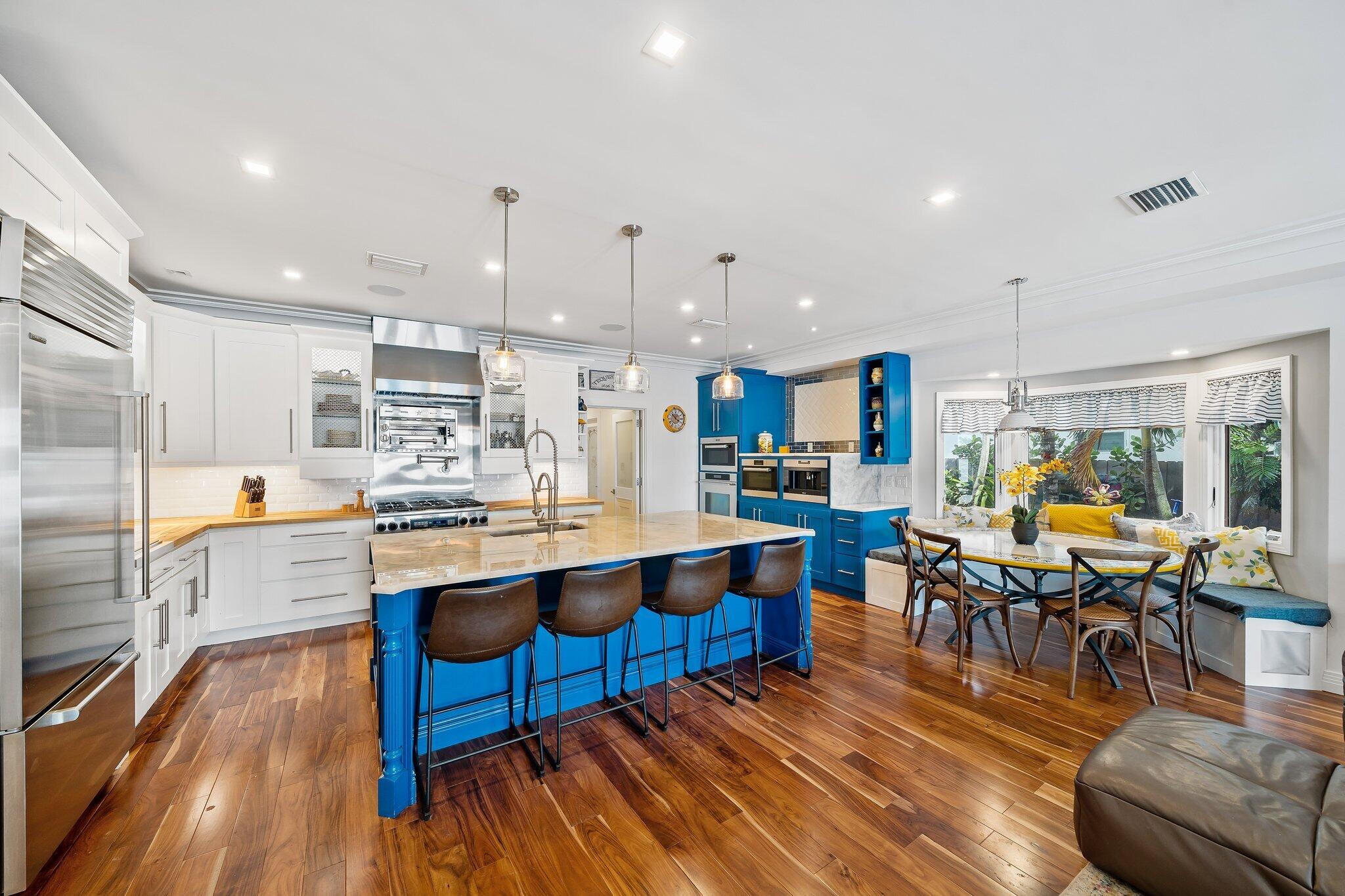 TEQUESTA COUNTRY CLUB - Residential