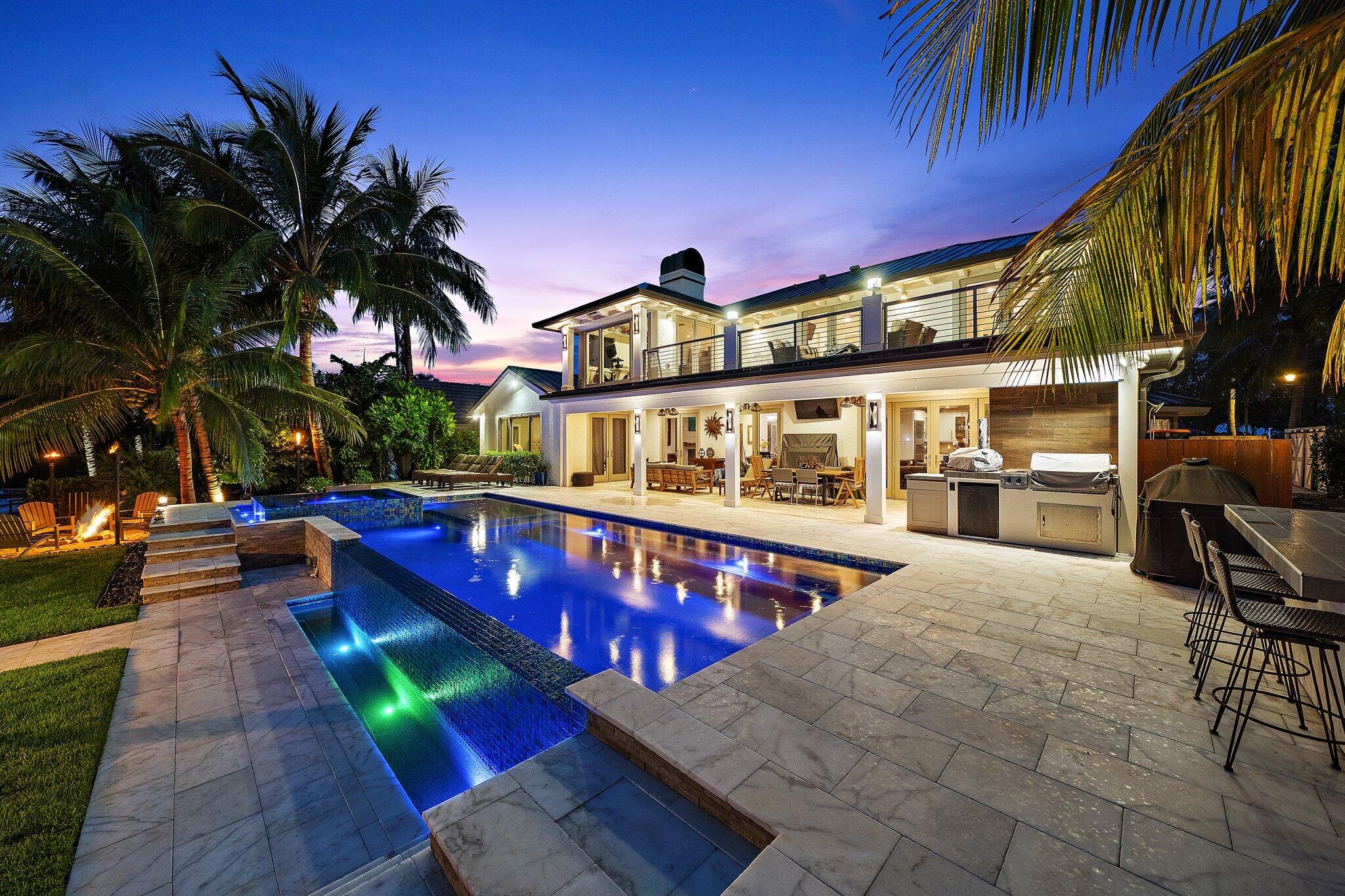 TEQUESTA COUNTRY CLUB - Residential
