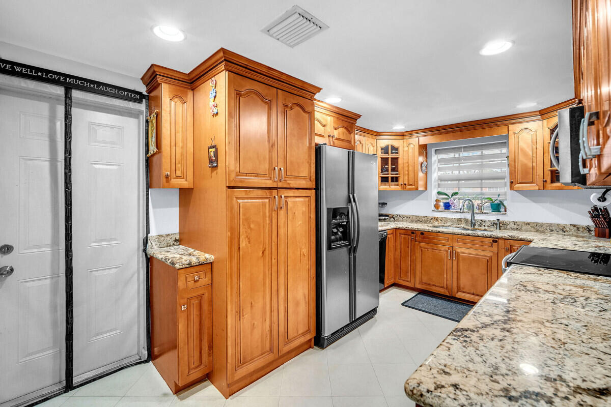 Cresthaven - Residential Lease