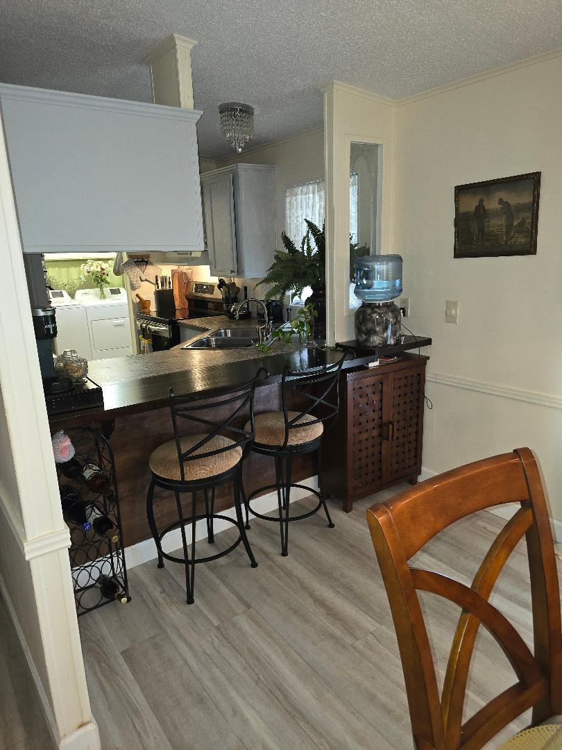 TROPICAL ISLES - Residential