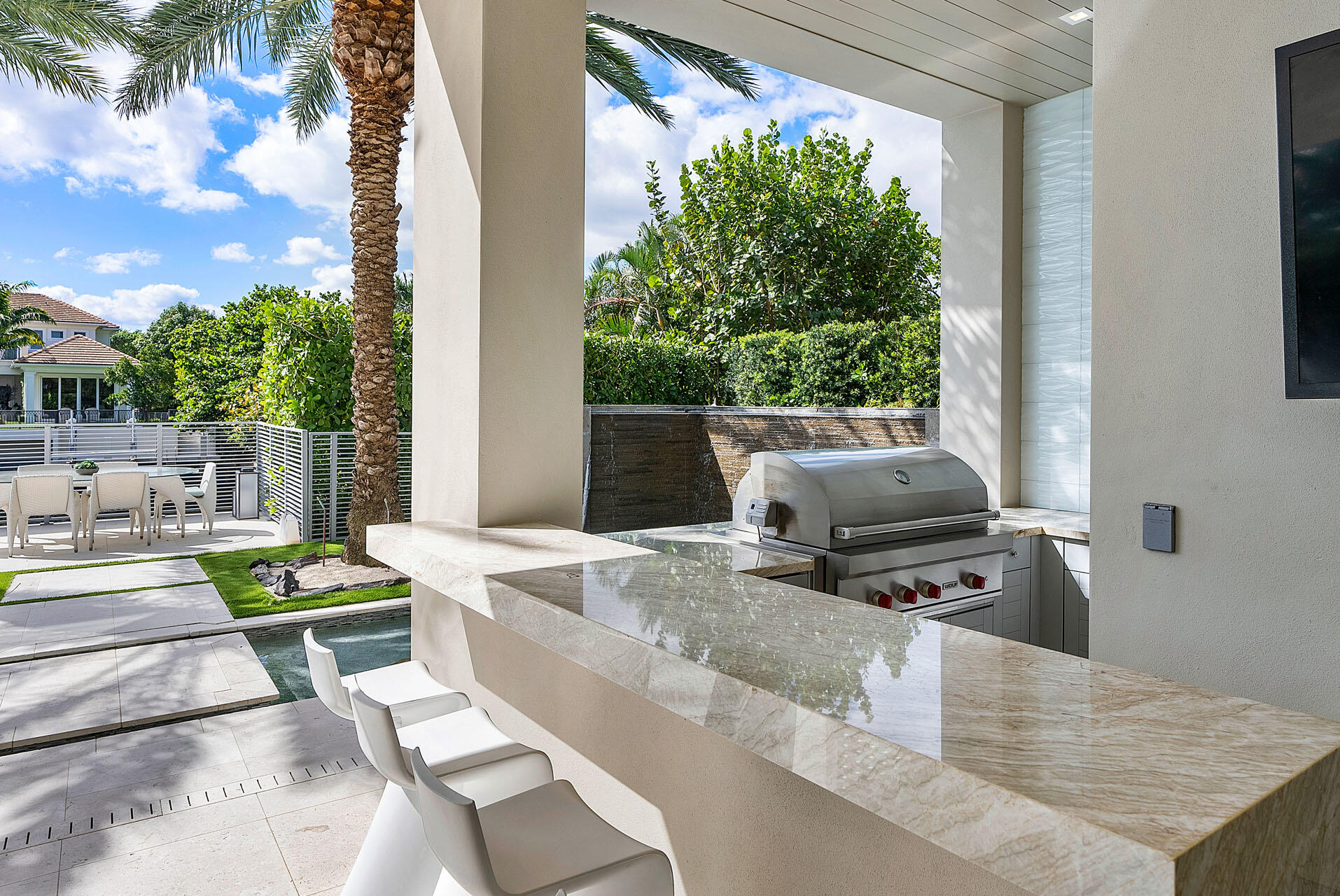 ROYAL PALM YACHT & COUNTRY CLUB - Residential