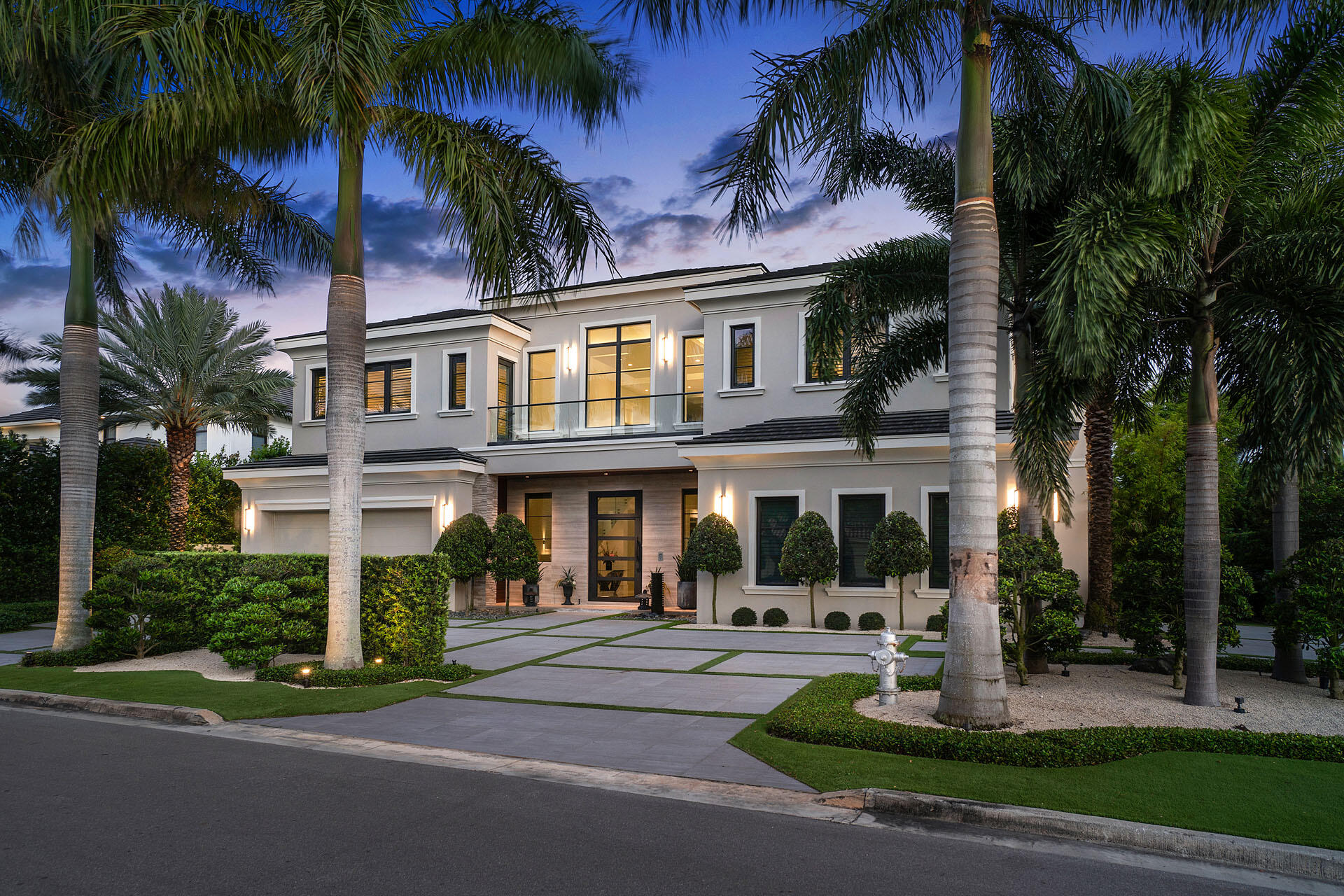ROYAL PALM YACHT & COUNTRY CLUB - Residential