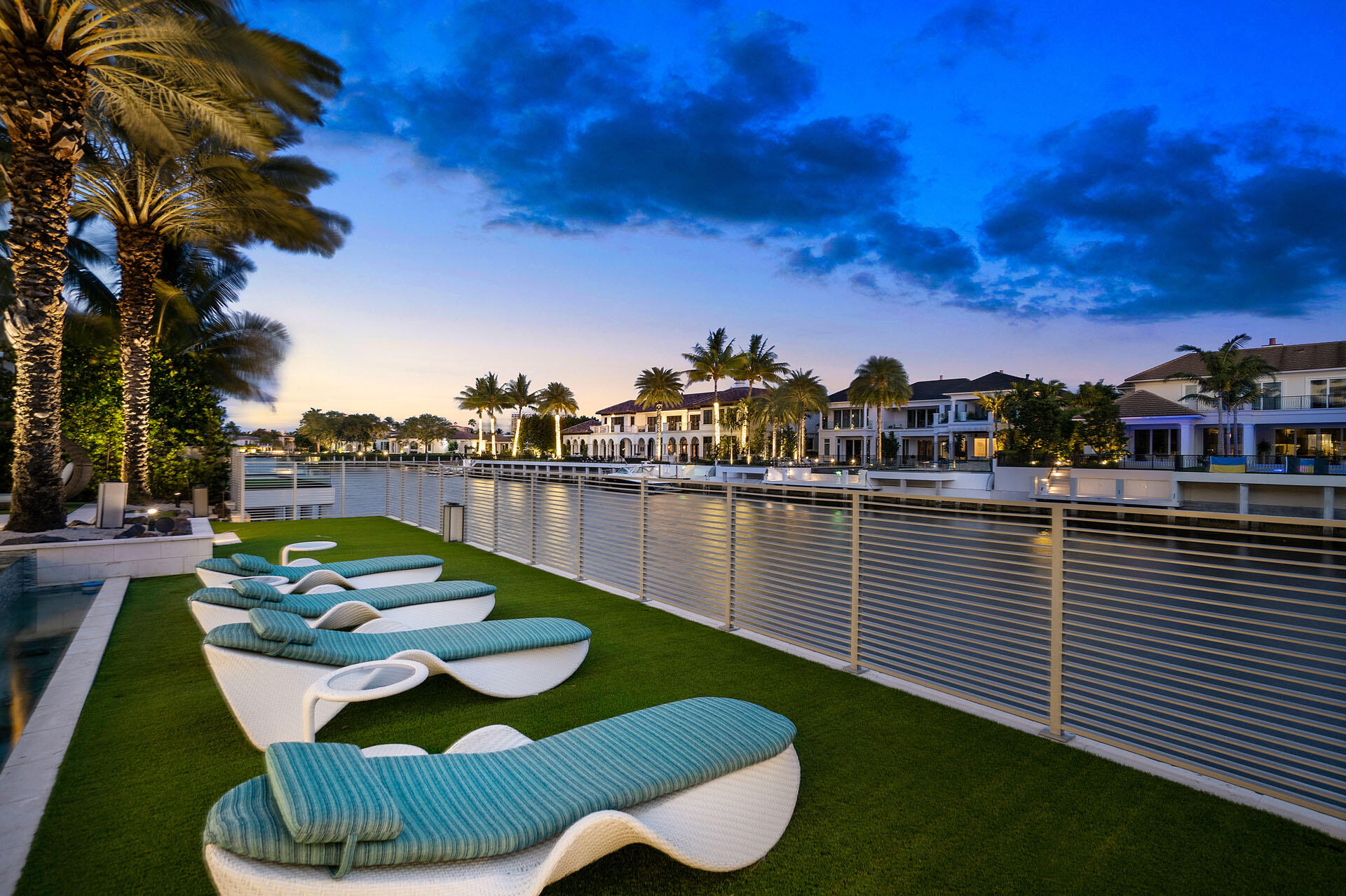 ROYAL PALM YACHT & COUNTRY CLUB - Residential