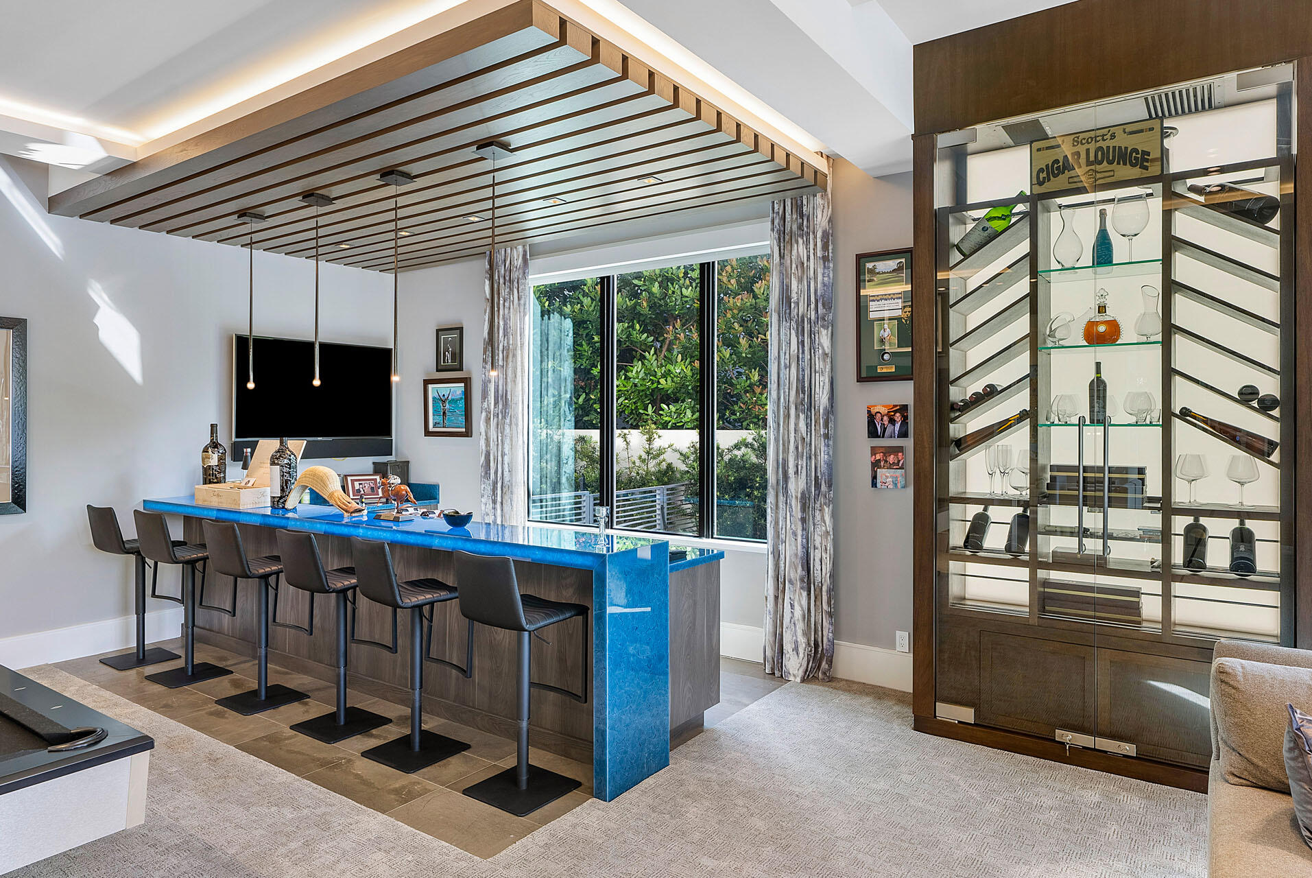 ROYAL PALM YACHT & COUNTRY CLUB - Residential