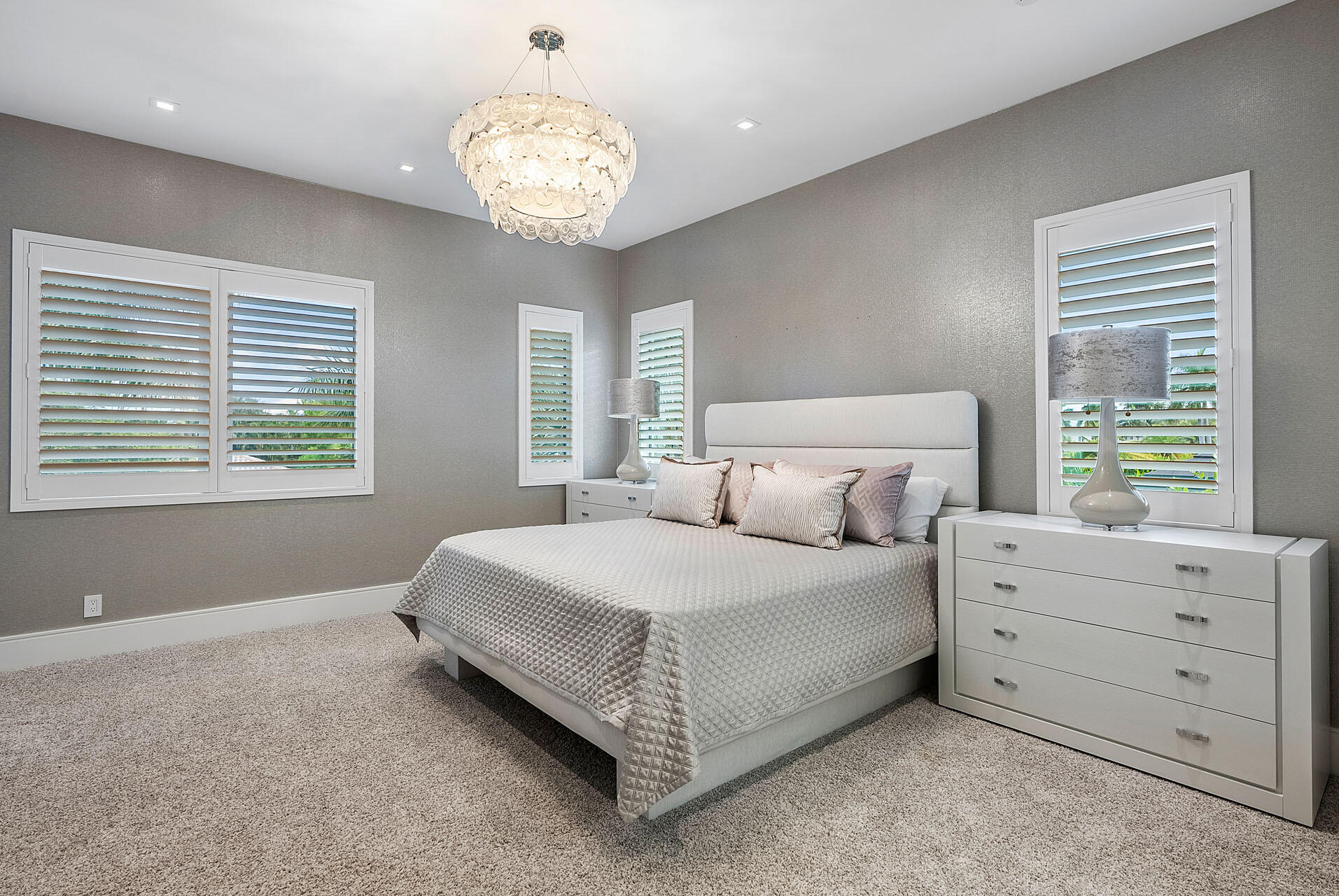 ROYAL PALM YACHT & COUNTRY CLUB - Residential