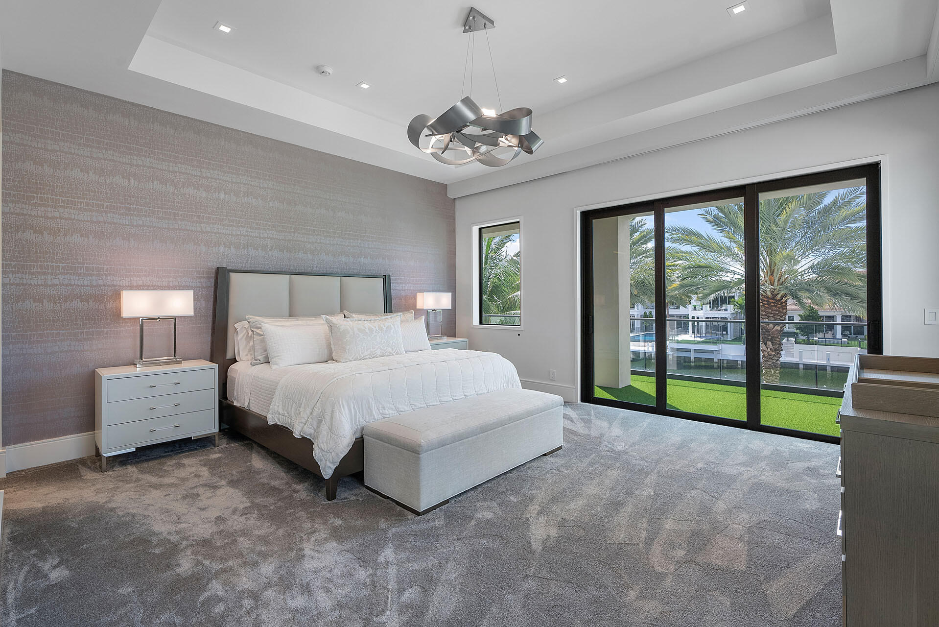 ROYAL PALM YACHT & COUNTRY CLUB - Residential