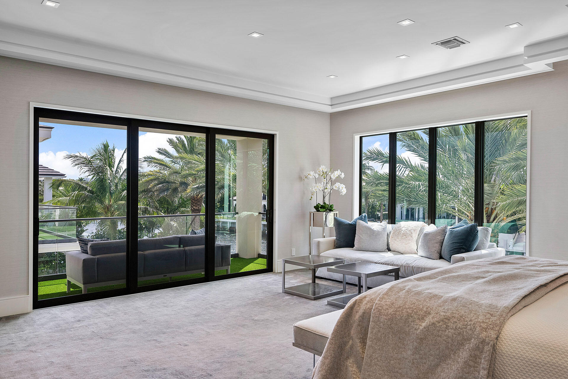 ROYAL PALM YACHT & COUNTRY CLUB - Residential