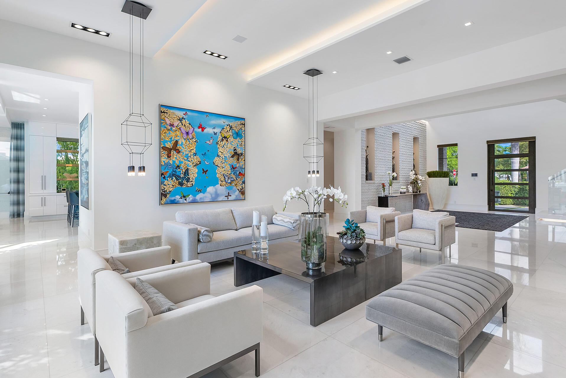 ROYAL PALM YACHT & COUNTRY CLUB - Residential
