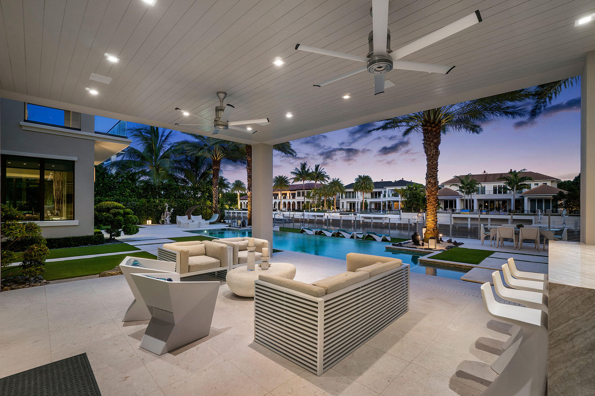 ROYAL PALM YACHT & COUNTRY CLUB - Residential