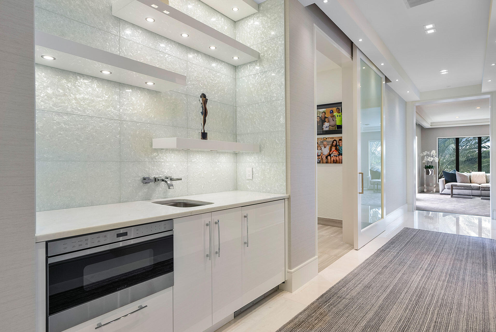 ROYAL PALM YACHT & COUNTRY CLUB - Residential