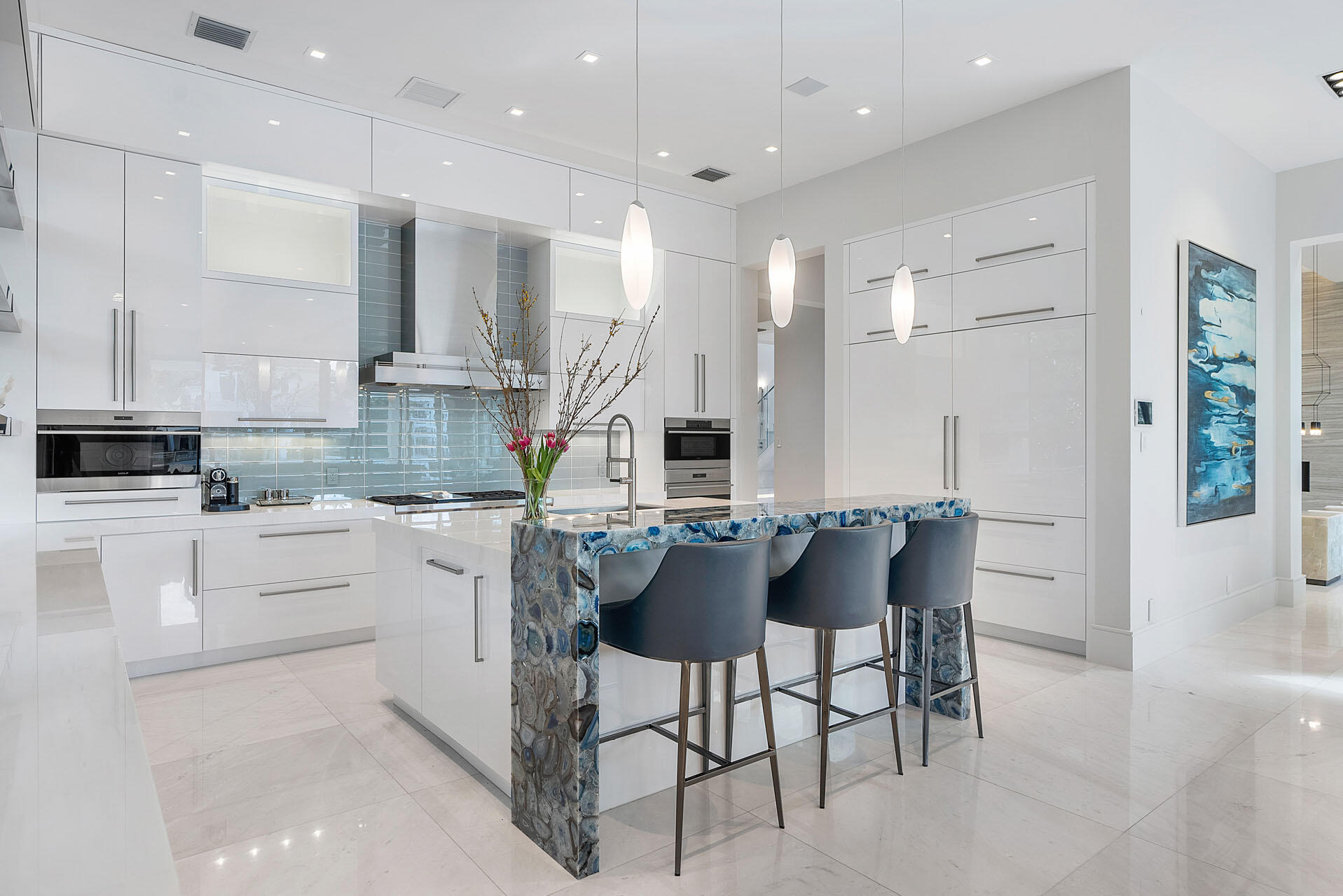 ROYAL PALM YACHT & COUNTRY CLUB - Residential